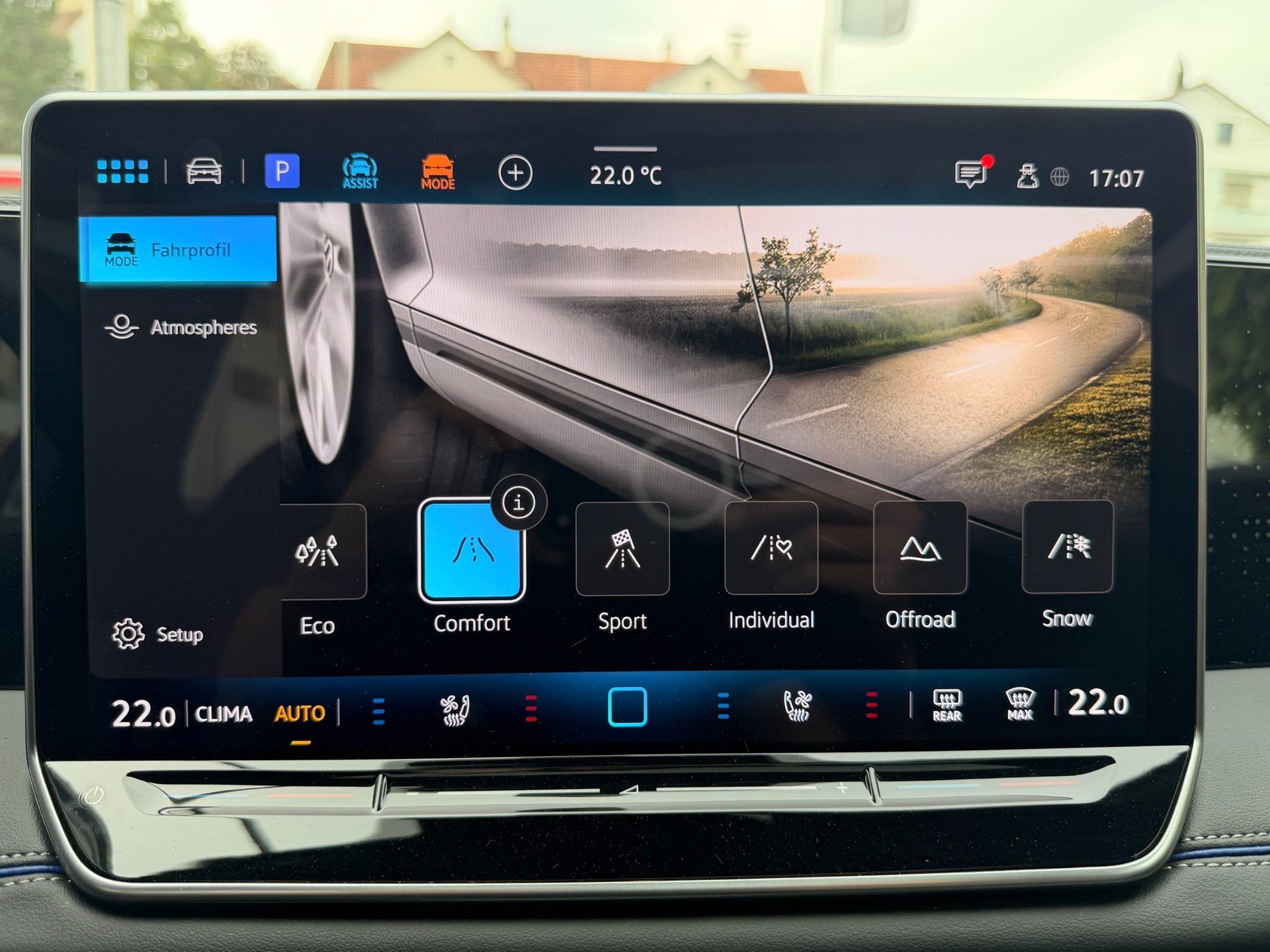 VW Tiguan 2.0 TSI 265PS 4Motion R-Line *** 360° KAMERA & PANORAMADACH ***-image-13