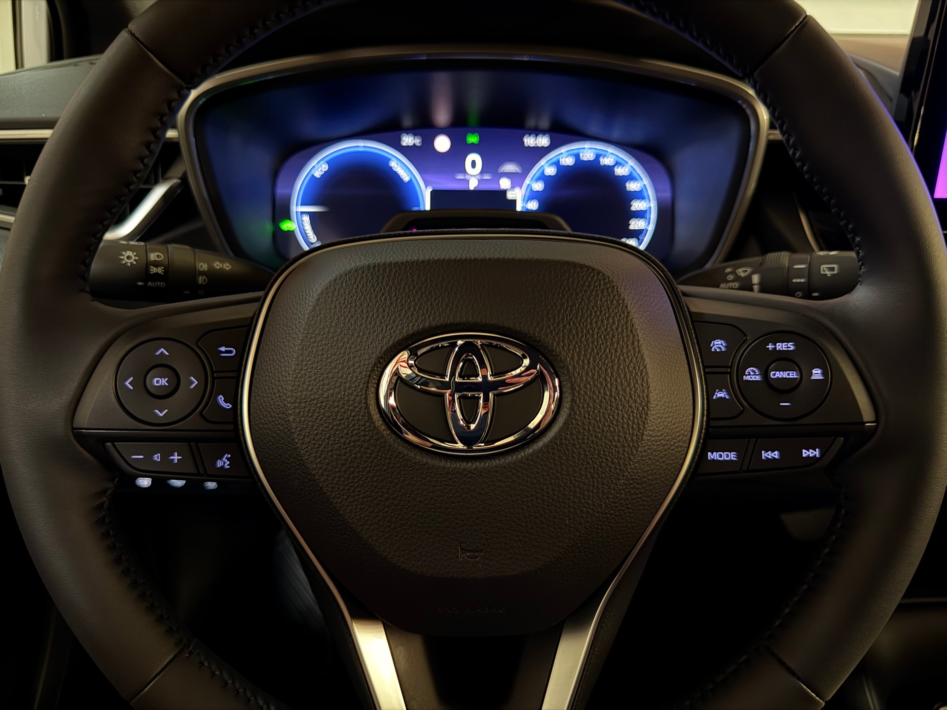 TOYOTA Corolla Touring Sports 1.8 HSD Comfort e-CVT-image-15