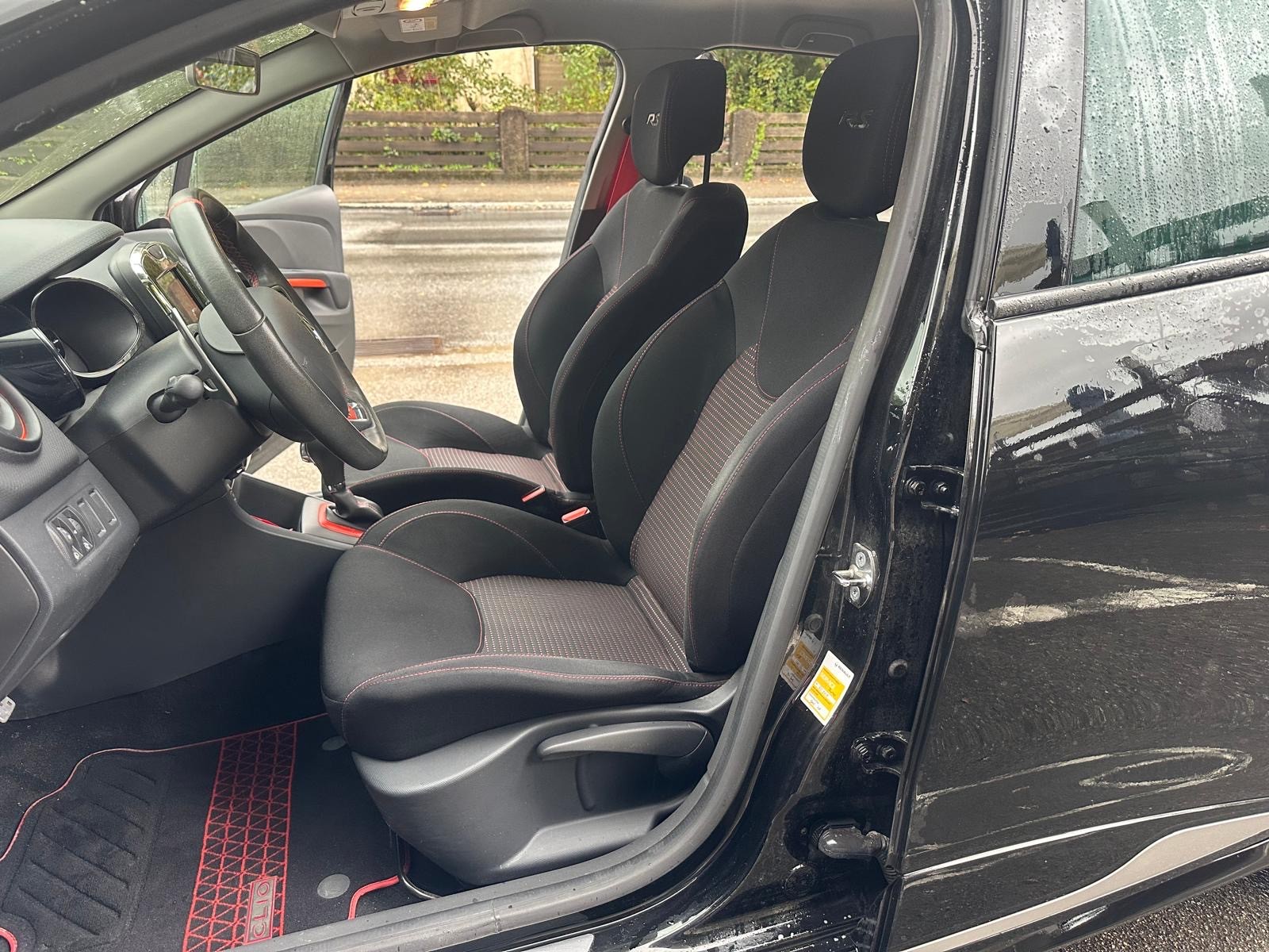 RENAULT Clio 1.6 T RS 200 EDC-image-8