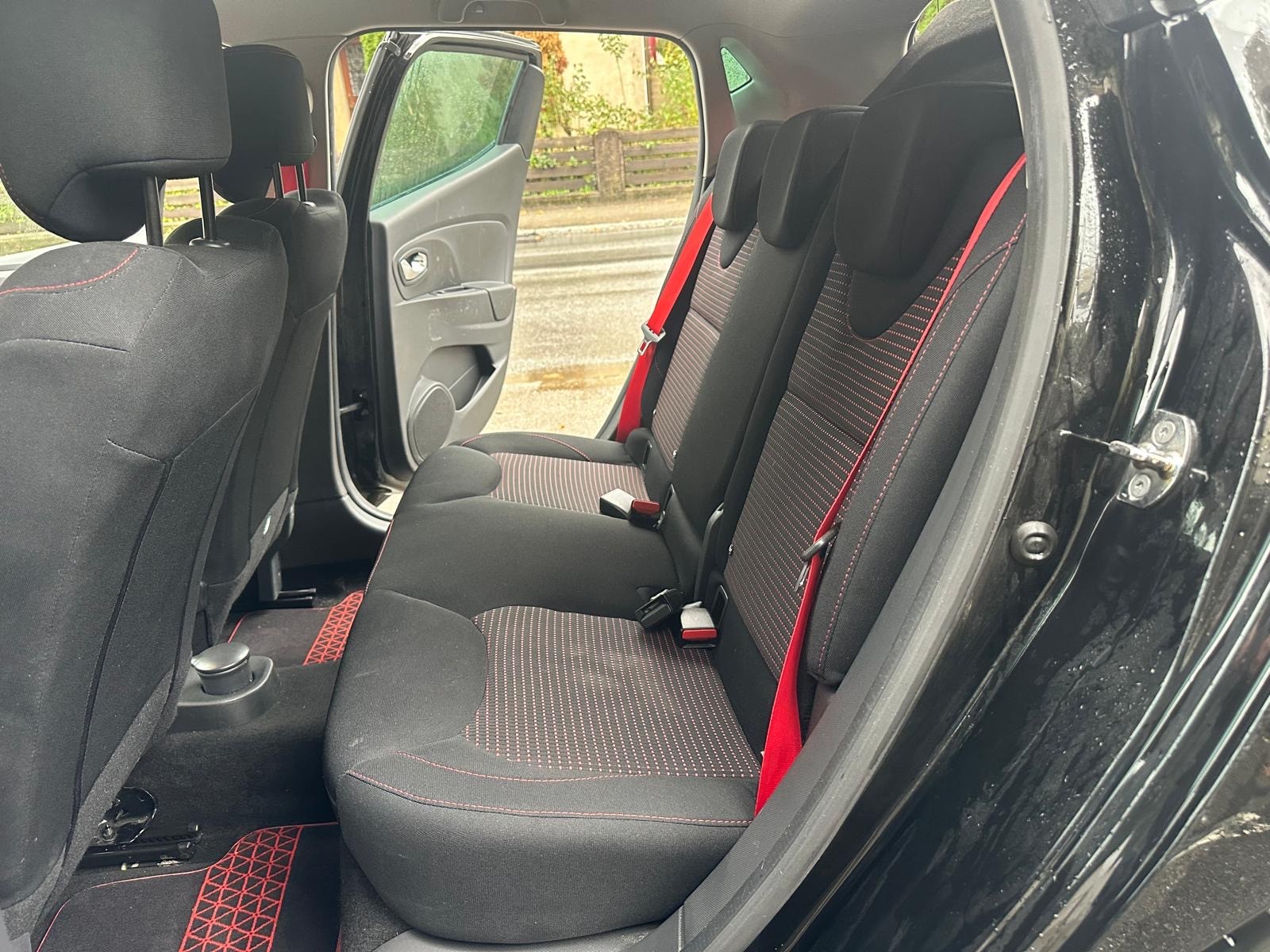 RENAULT Clio 1.6 T RS 200 EDC-image-10