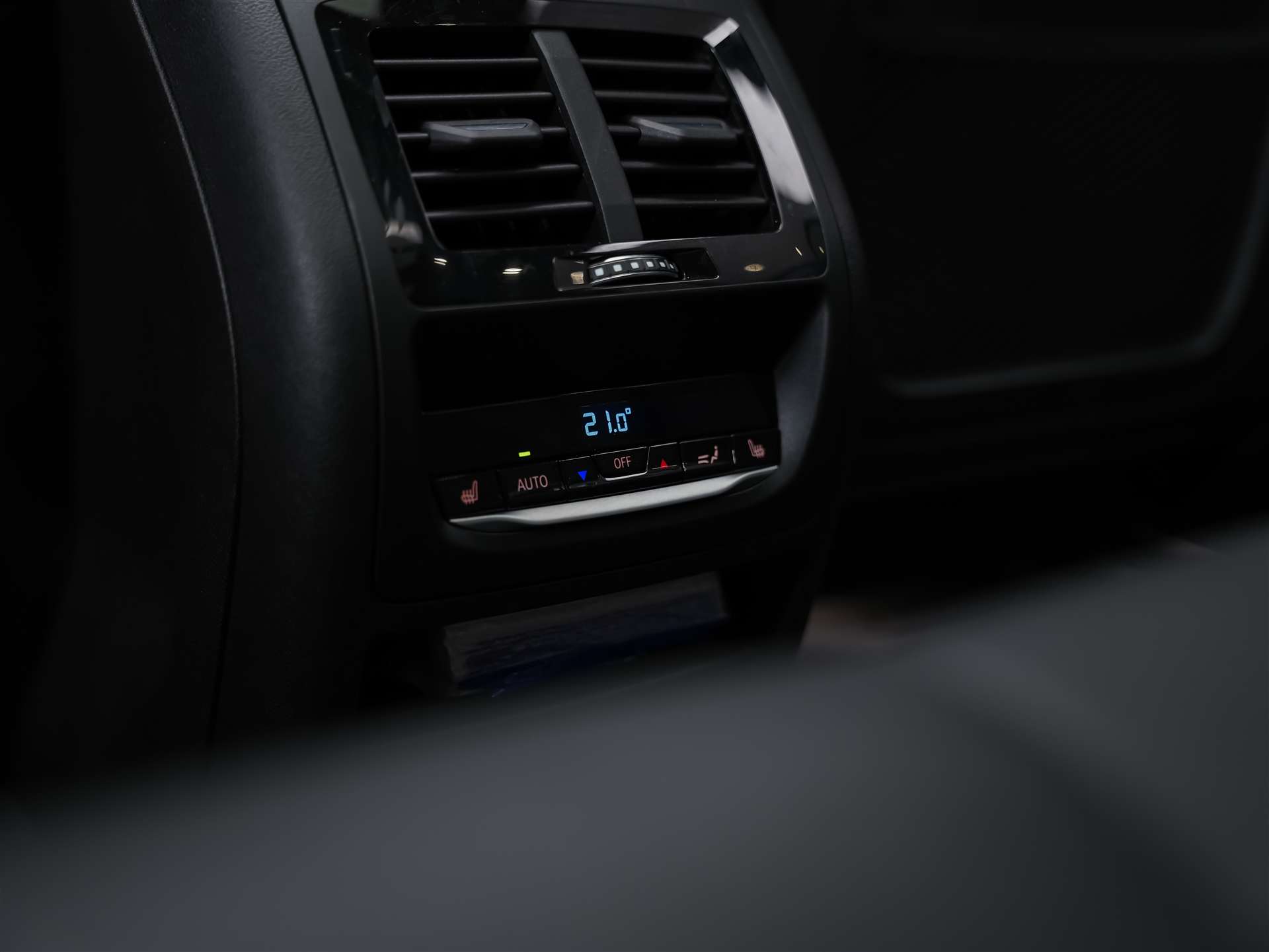 BMW X3 xDrive 48V M40d *Panorama*Laser*Head-Up*Harman/Kardon*-image-15