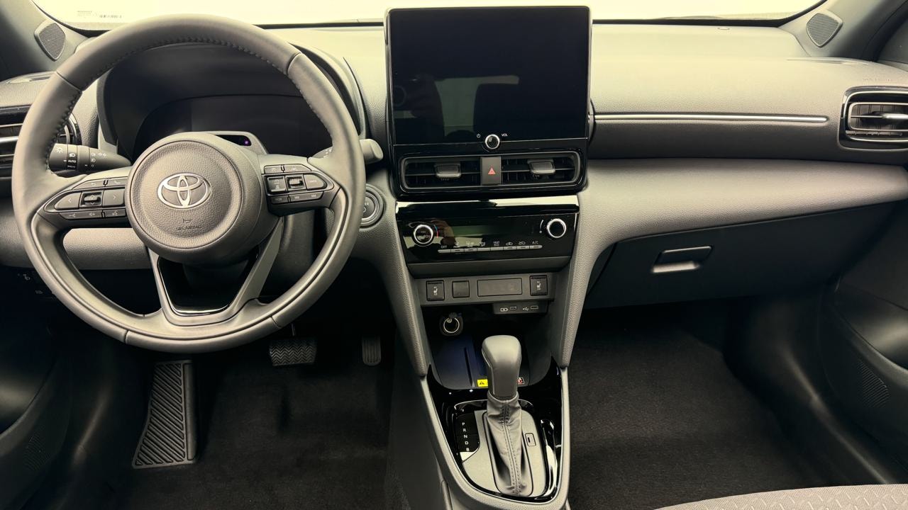 TOYOTA Yaris Cross 1.5 Sport e-CVT-image-5