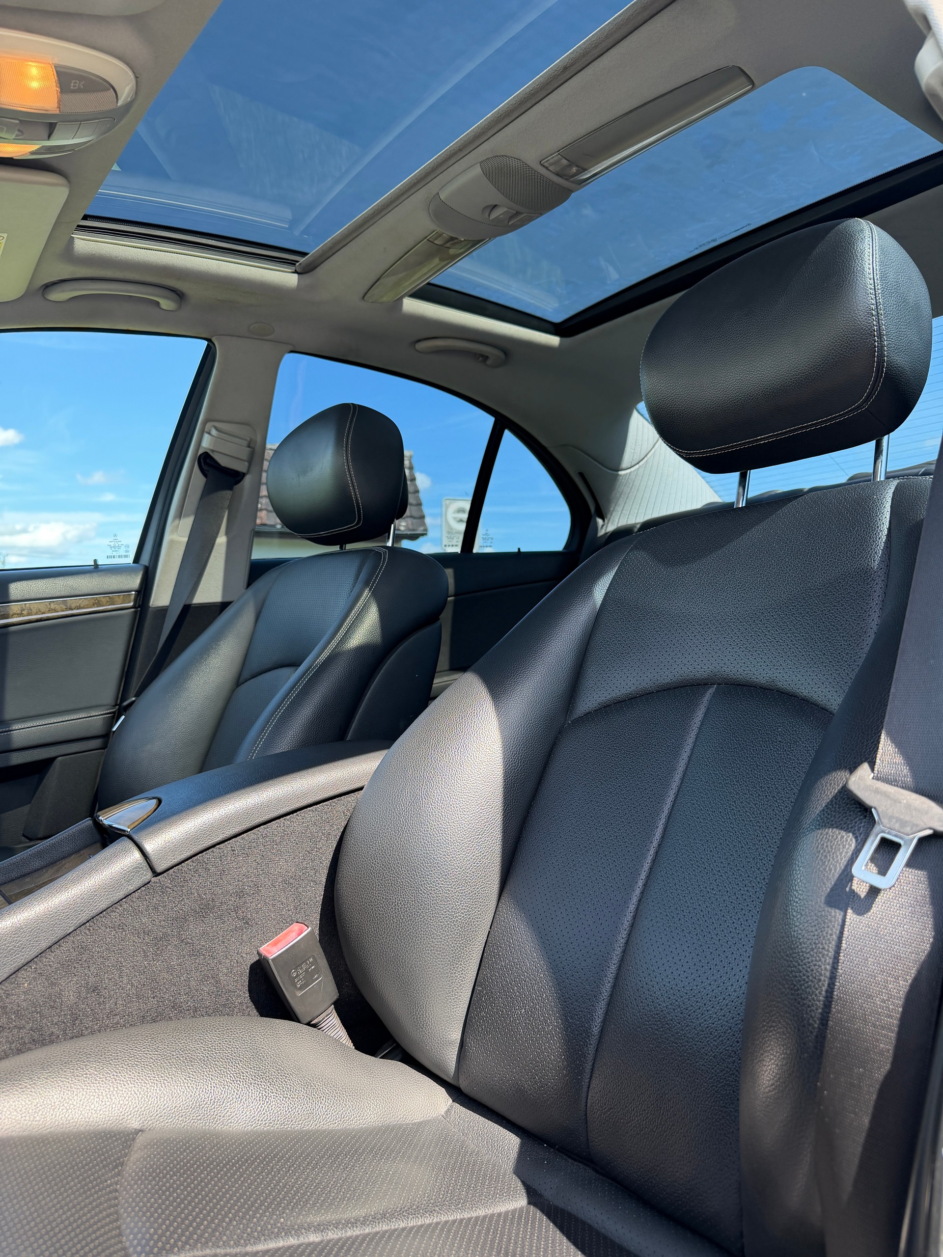 MERCEDES-BENZ E 320 CDI-image-5