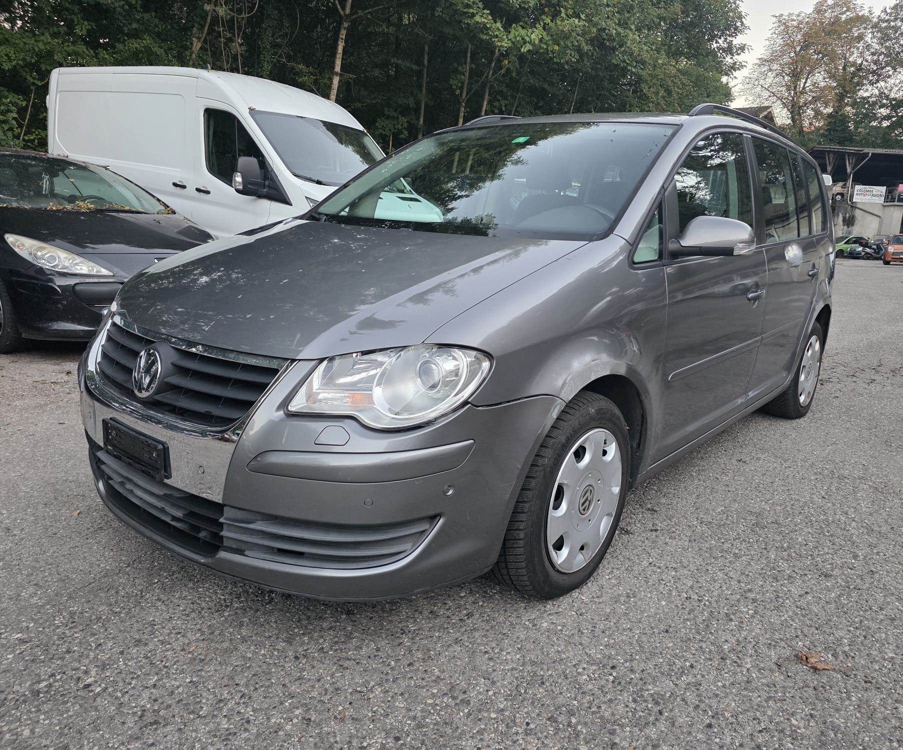VW Touran 1.4 TSI Trendline-image-1