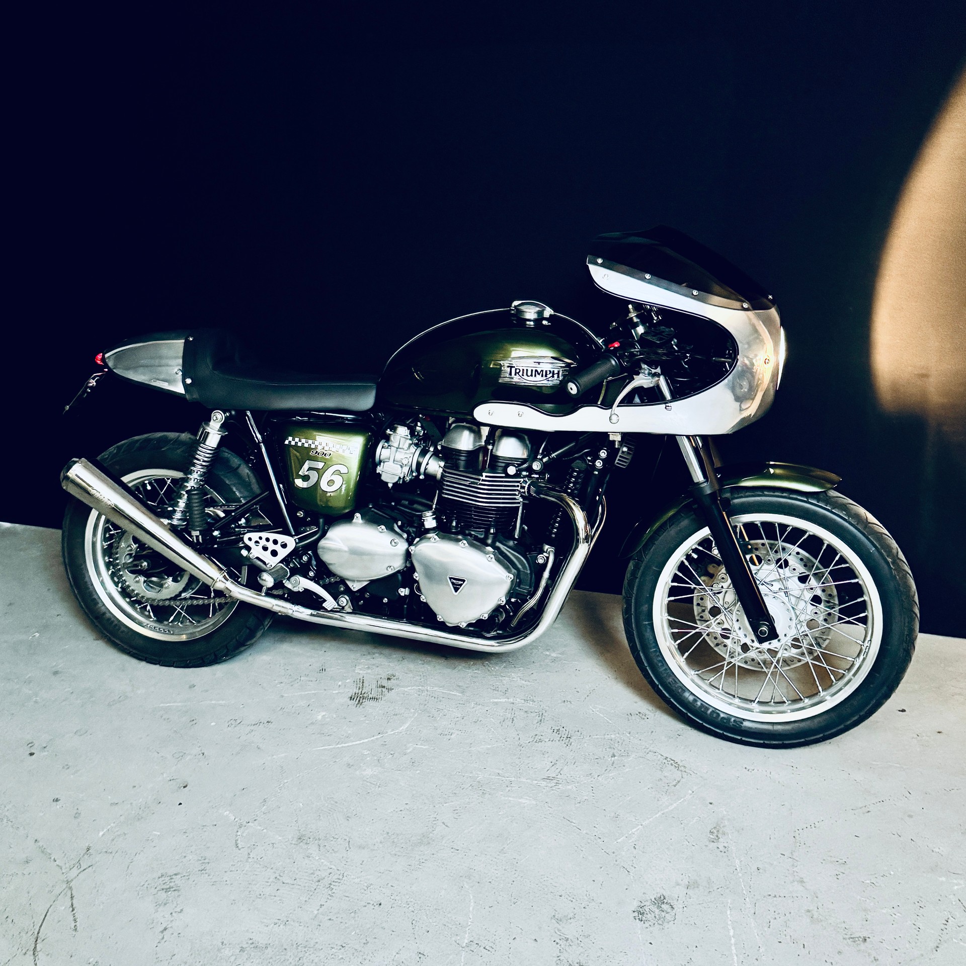TRIUMPH Thruxton 900 i-image-3