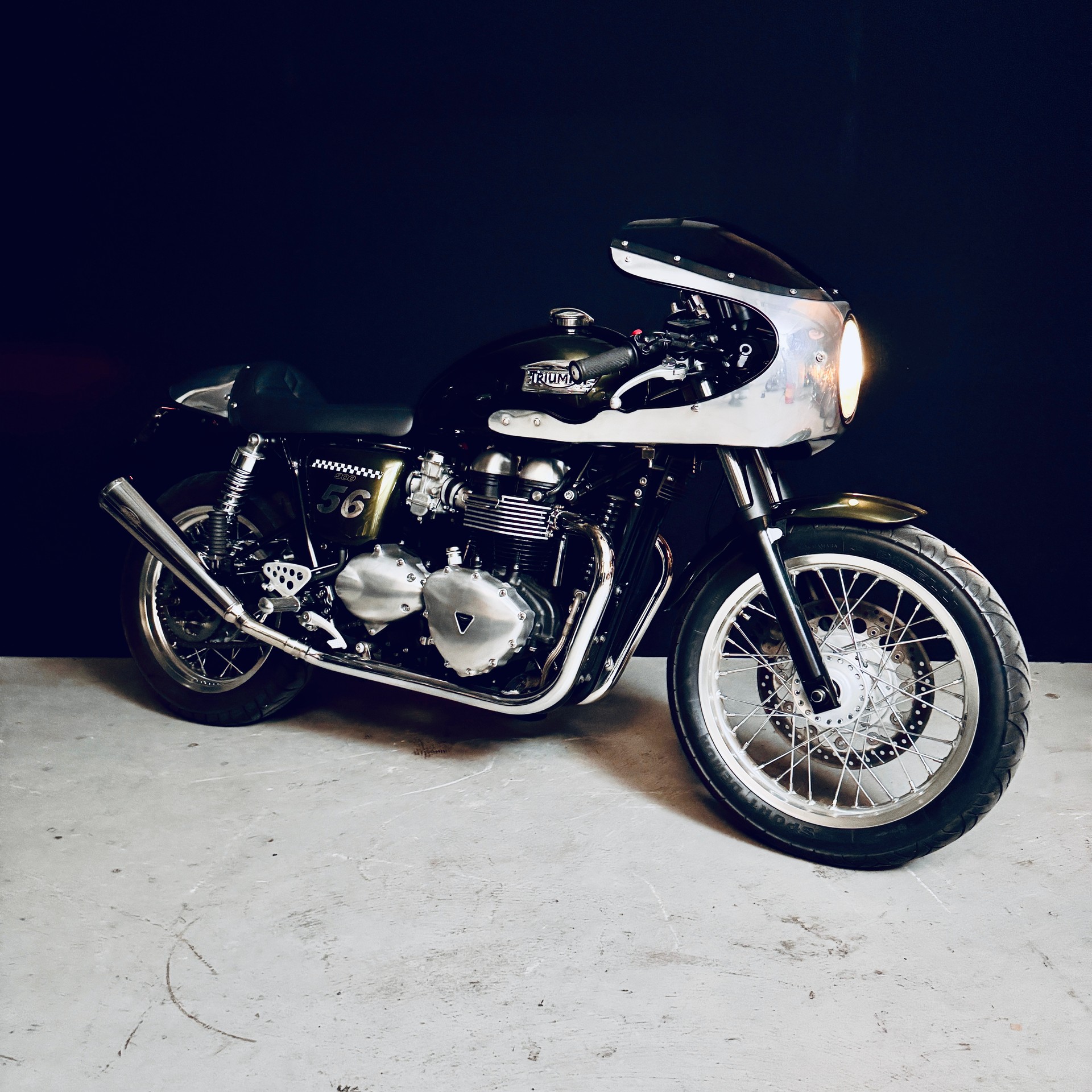 TRIUMPH Thruxton 900 i-image-2