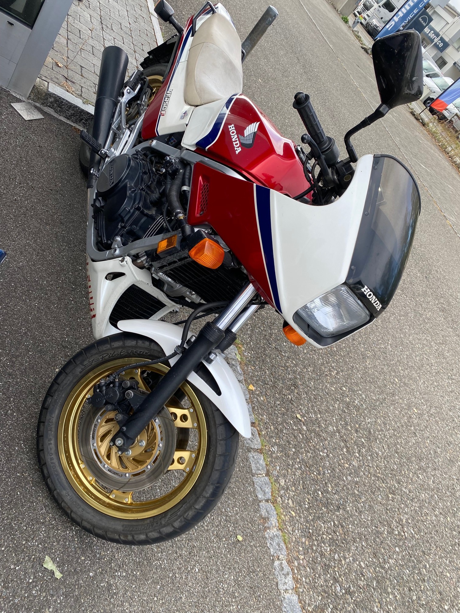 HONDA VF 750 F-image-3