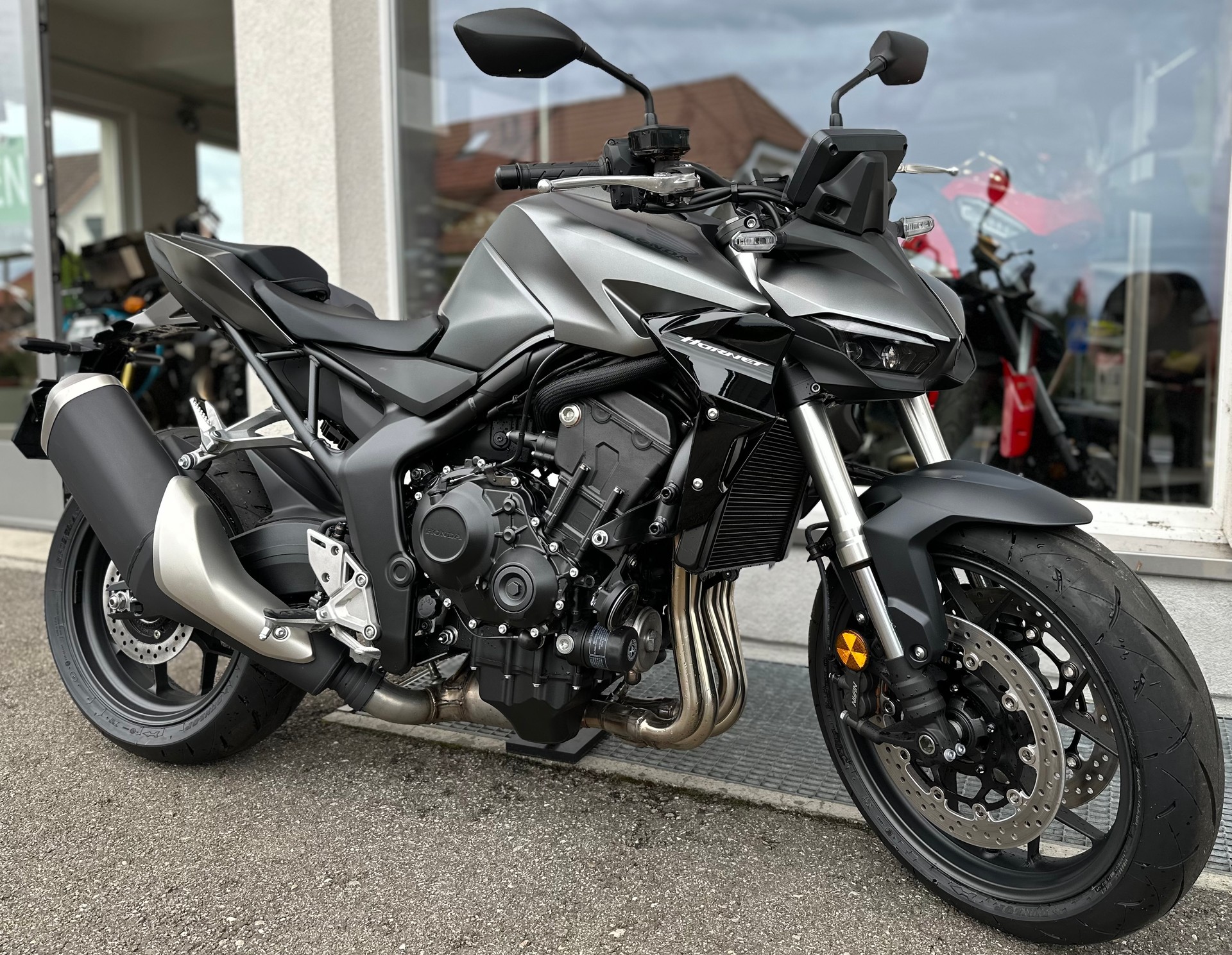 HONDA CB 1000 Hornet-image-9