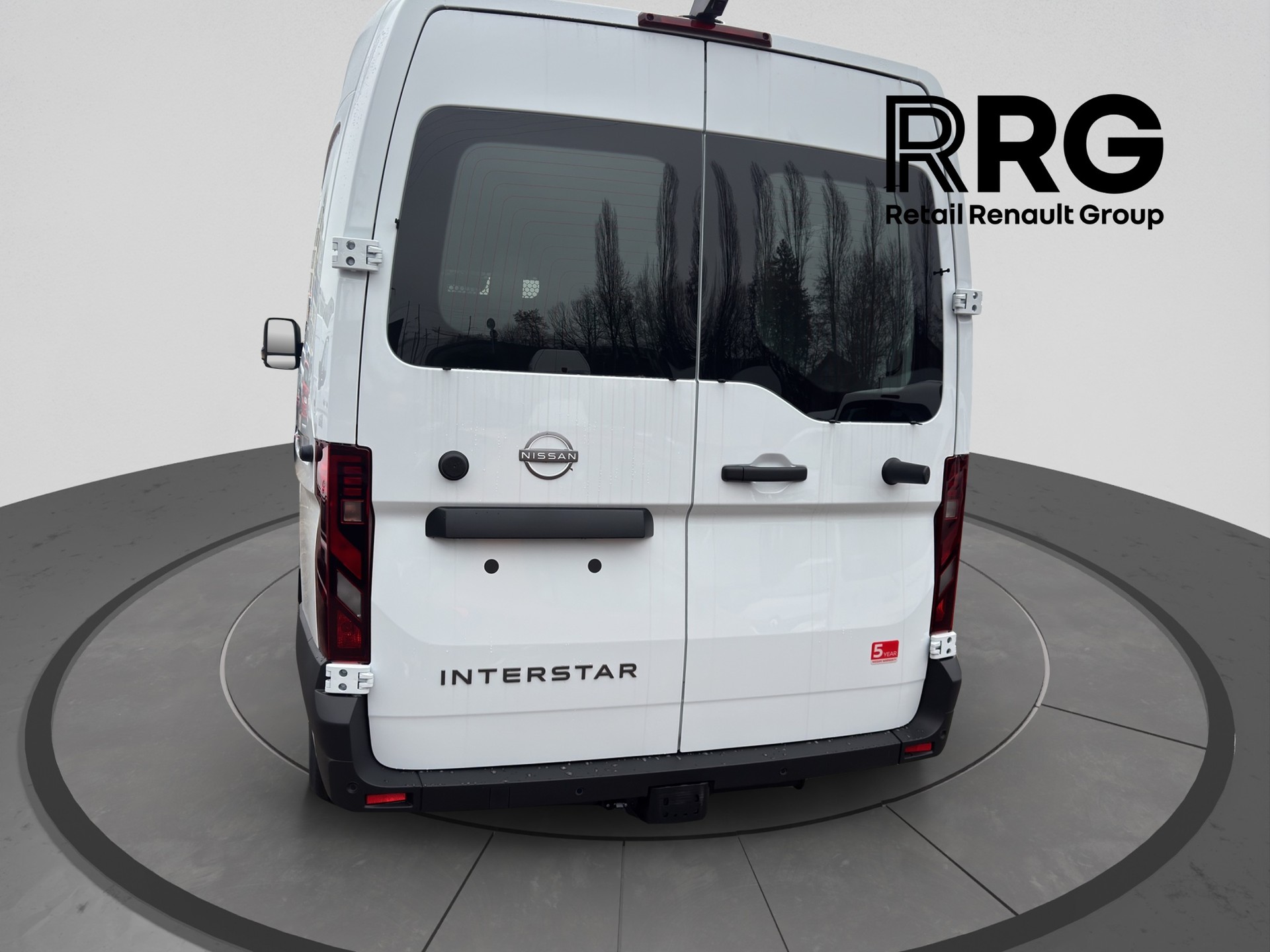 NISSAN INTERSTAR Van L2H2 130 PS 6MT Acenta-image-3