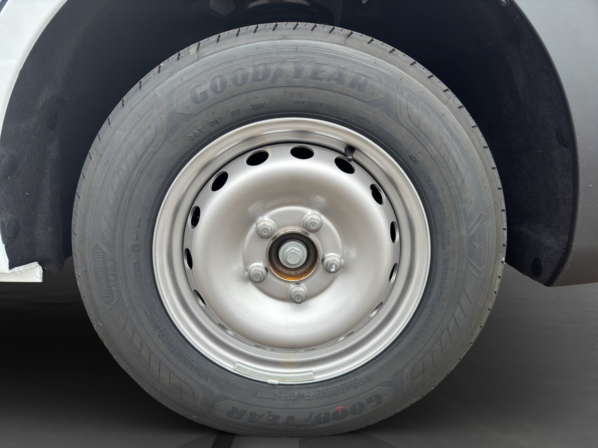 NISSAN INTERSTAR Van L2H2 130 PS 6MT Acenta-image-11