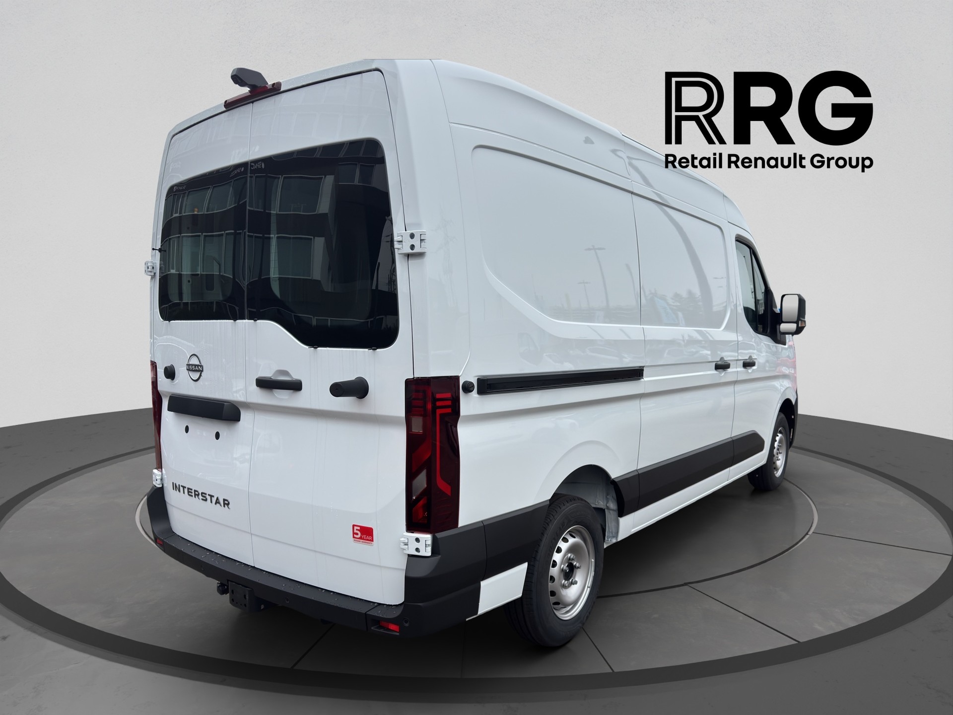 NISSAN INTERSTAR Van L2H2 130 PS 6MT Acenta-image-2