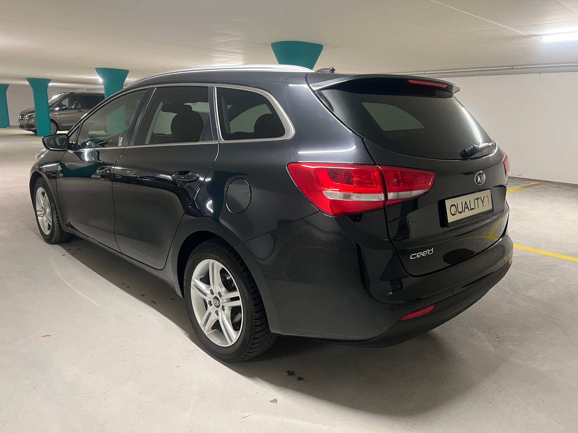 KIA Ceed Sportswagon 1.0 T-GDi Swiss Champion-image-4