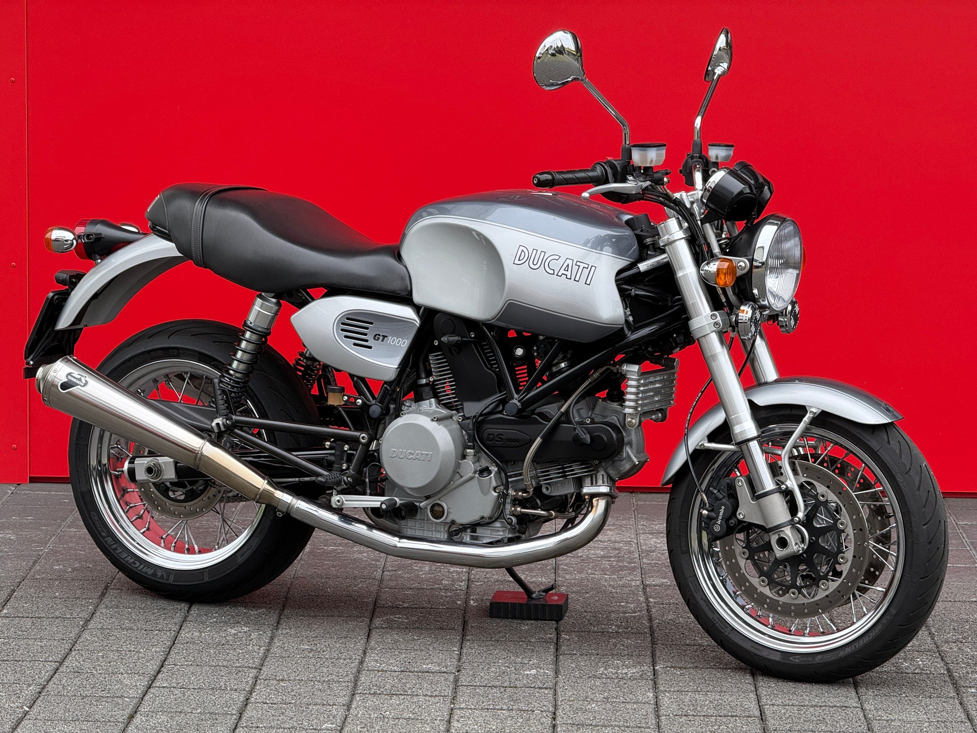 DUCATI GT 1000-image-2