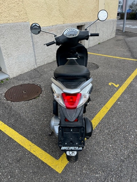 PIAGGIO Liberty 125 4-T-image-2