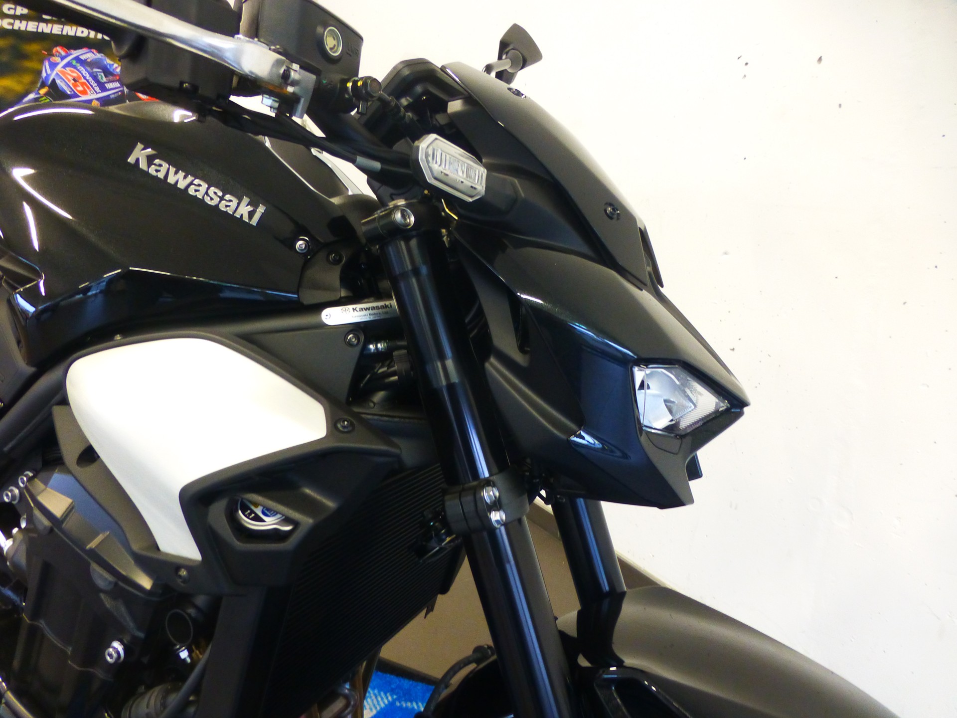 KAWASAKI Z 900-image-13