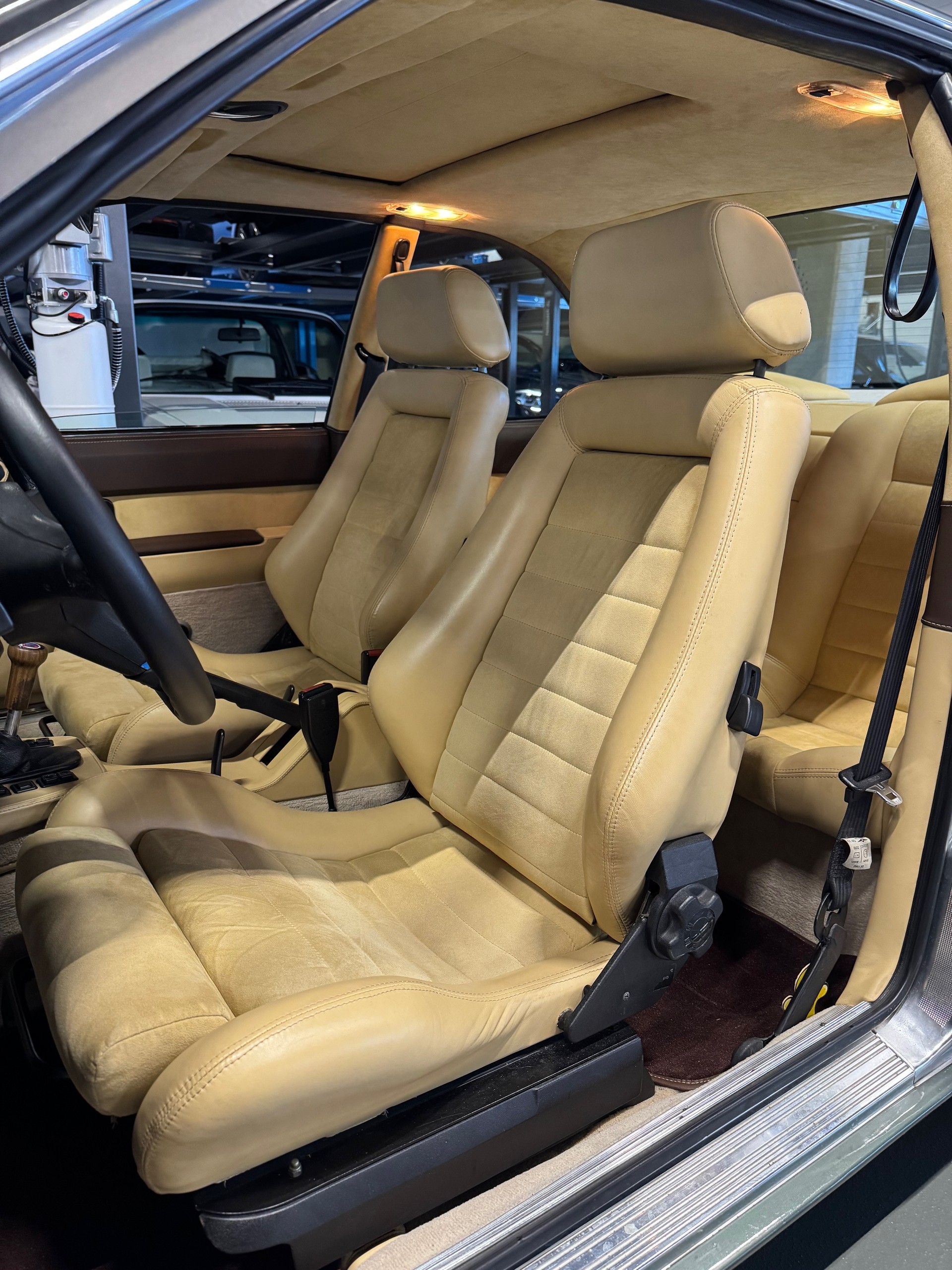 BMW 635 CSI-image-8
