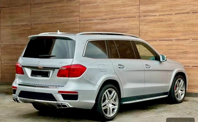 MERCEDES-BENZ GL 63 AMG 4Matic Speedshift Plus 7G-Tronic-image-2