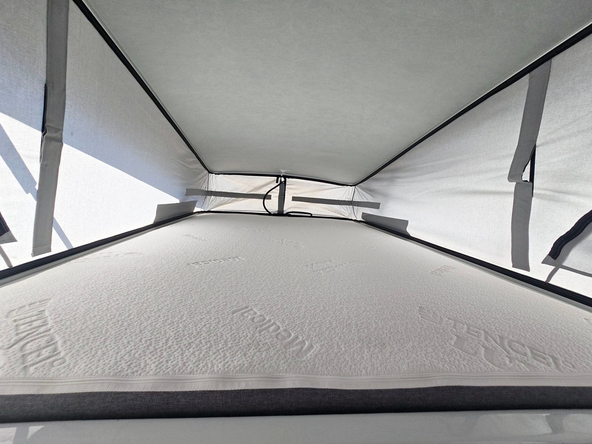 CLEVER VANS CELEBRATION 600 2,2 HDI DIESEL HUBDACH CITROEN-image-9