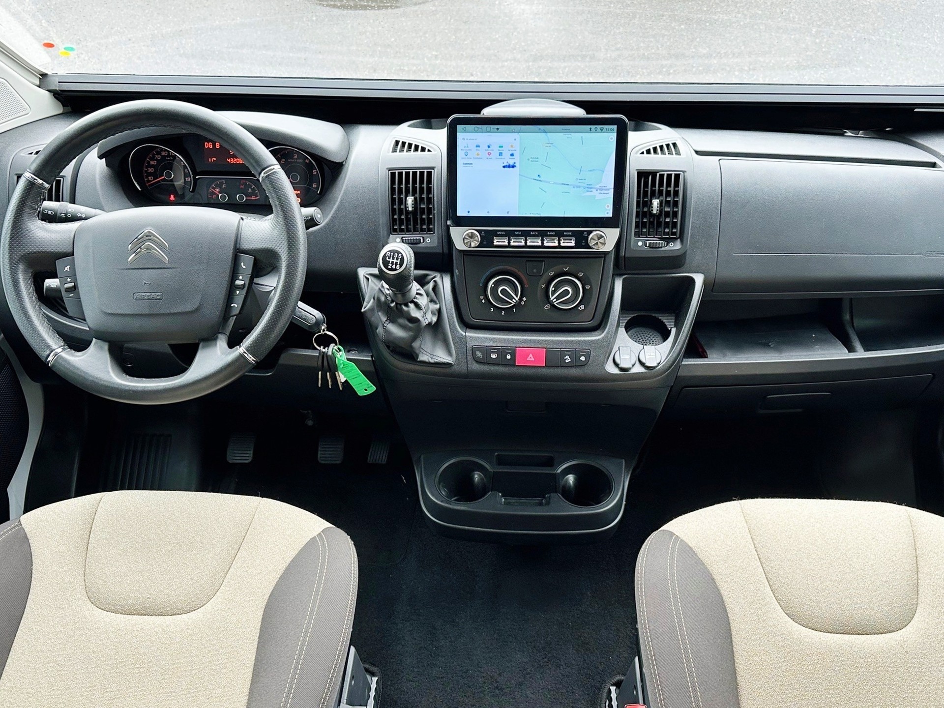 CLEVER VANS CELEBRATION 600 2,2 HDI DIESEL HUBDACH CITROEN-image-5