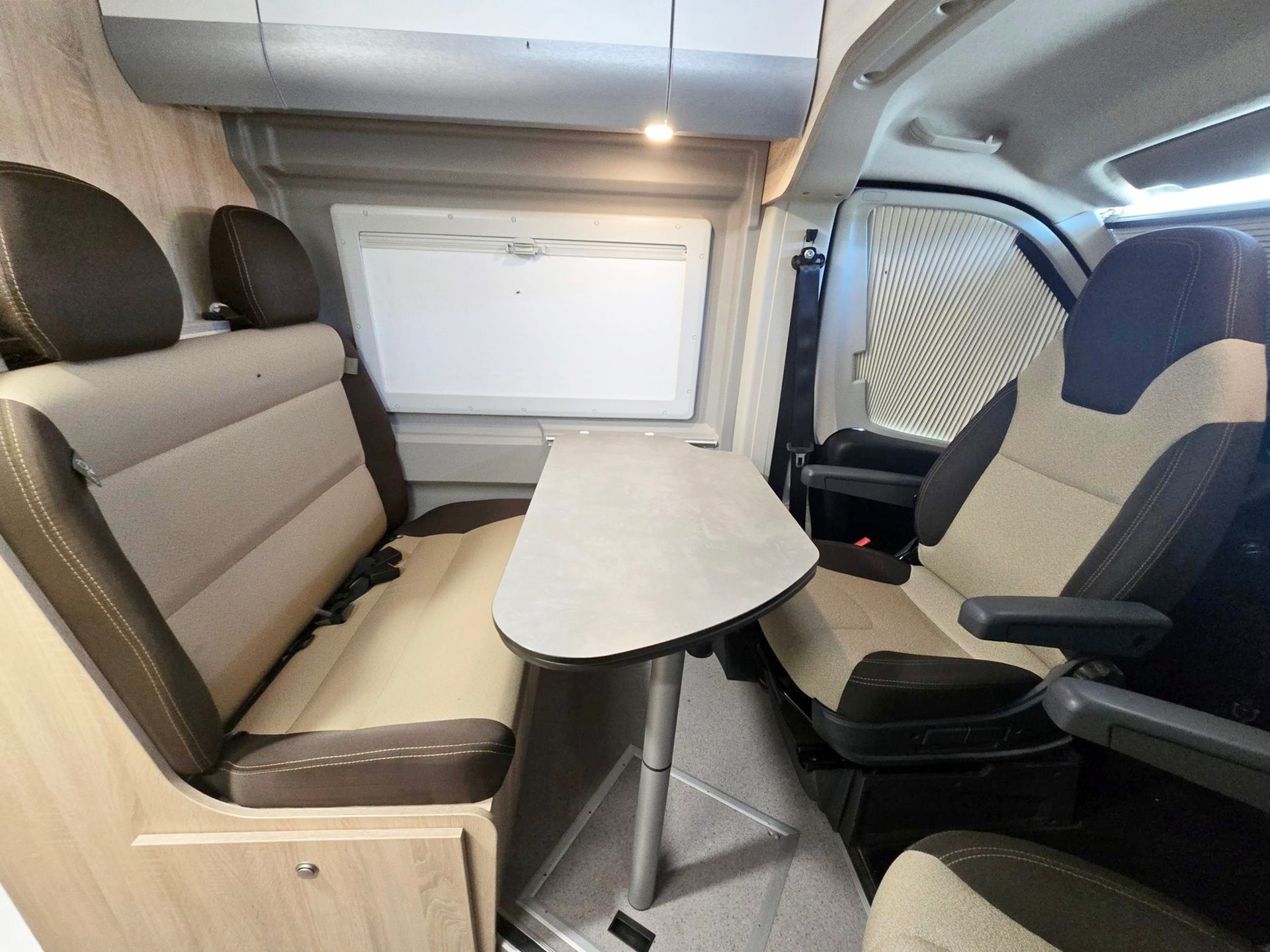 CLEVER VANS CELEBRATION 600 2,2 HDI DIESEL HUBDACH CITROEN-image-7