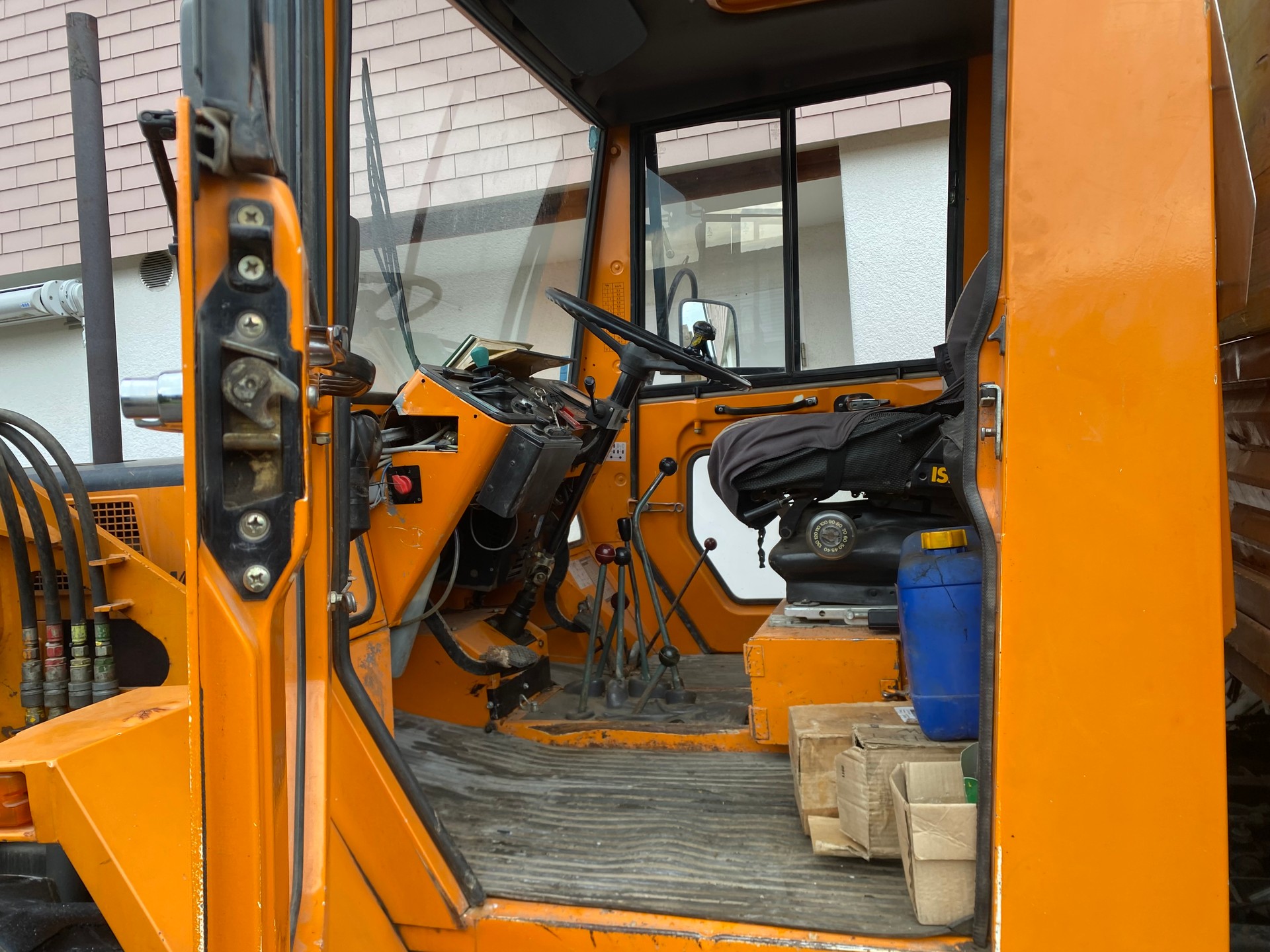 KOMMOBIL (UNIMOG) MB TRAC 800 mit 8t Anhänger-image-5