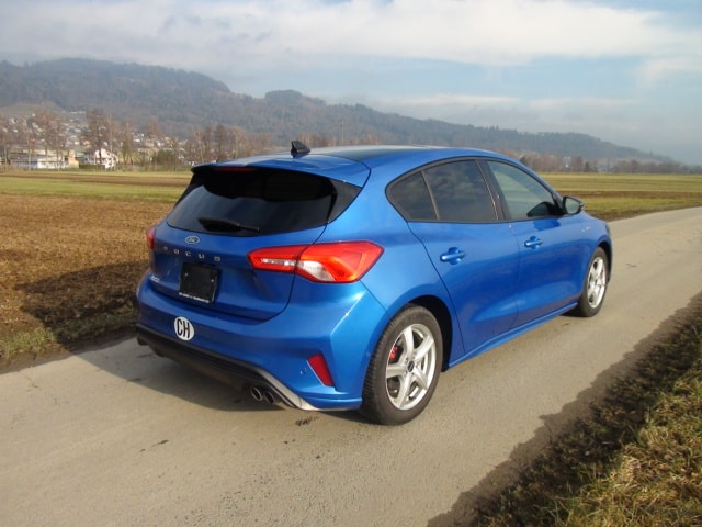 FORD Focus 1.0i EcoB 125 ST-Line-image-5