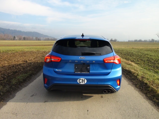 FORD Focus 1.0i EcoB 125 ST-Line-image-6