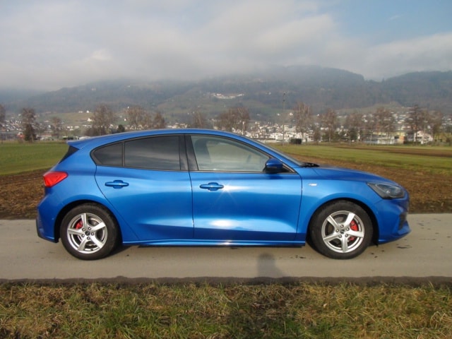 FORD Focus 1.0i EcoB 125 ST-Line-image-4