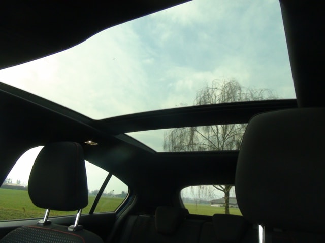 FORD Focus 1.0i EcoB 125 ST-Line-image-9