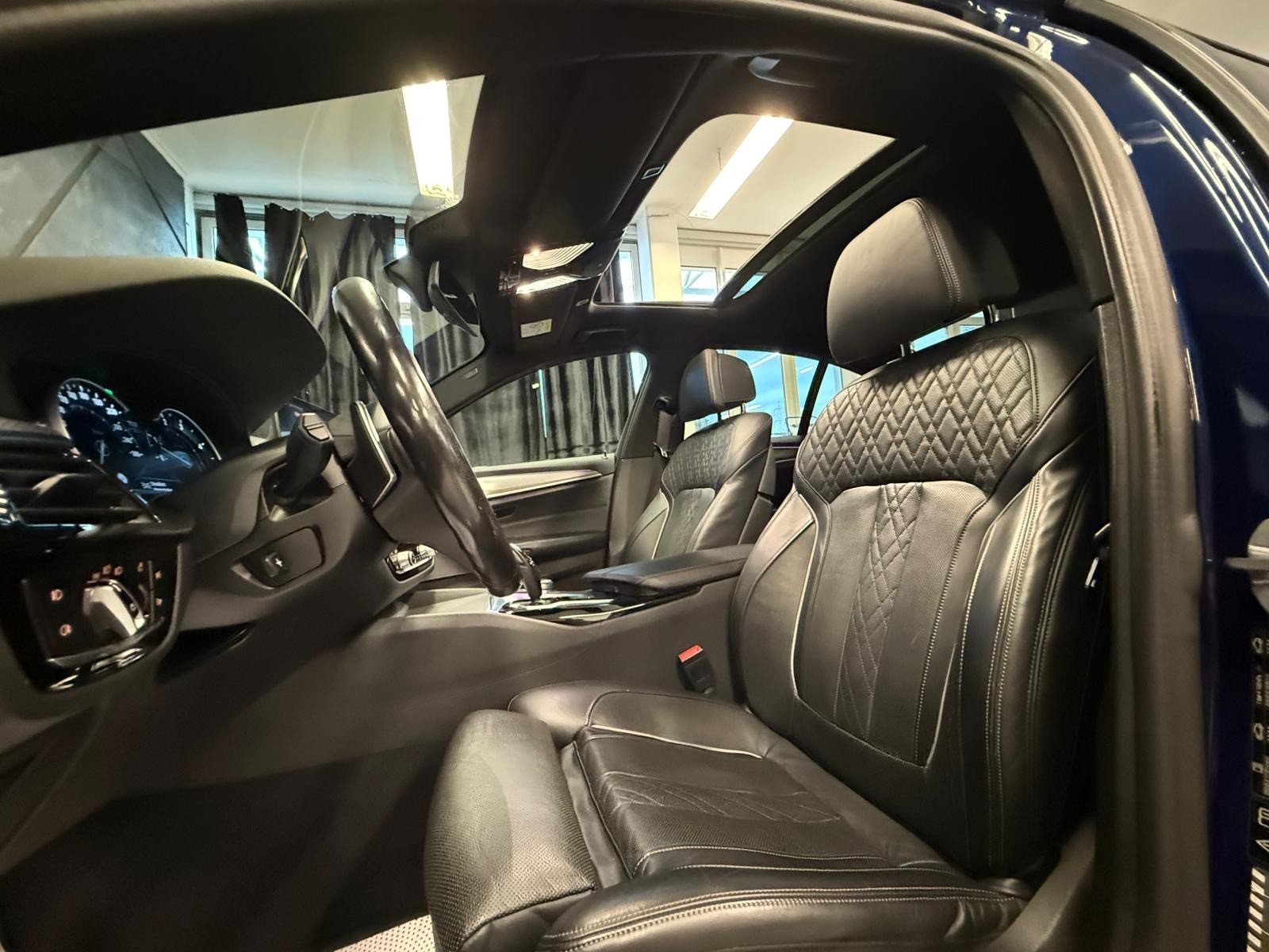 BMW 540d xDrive Steptronic M-Paket-image-11