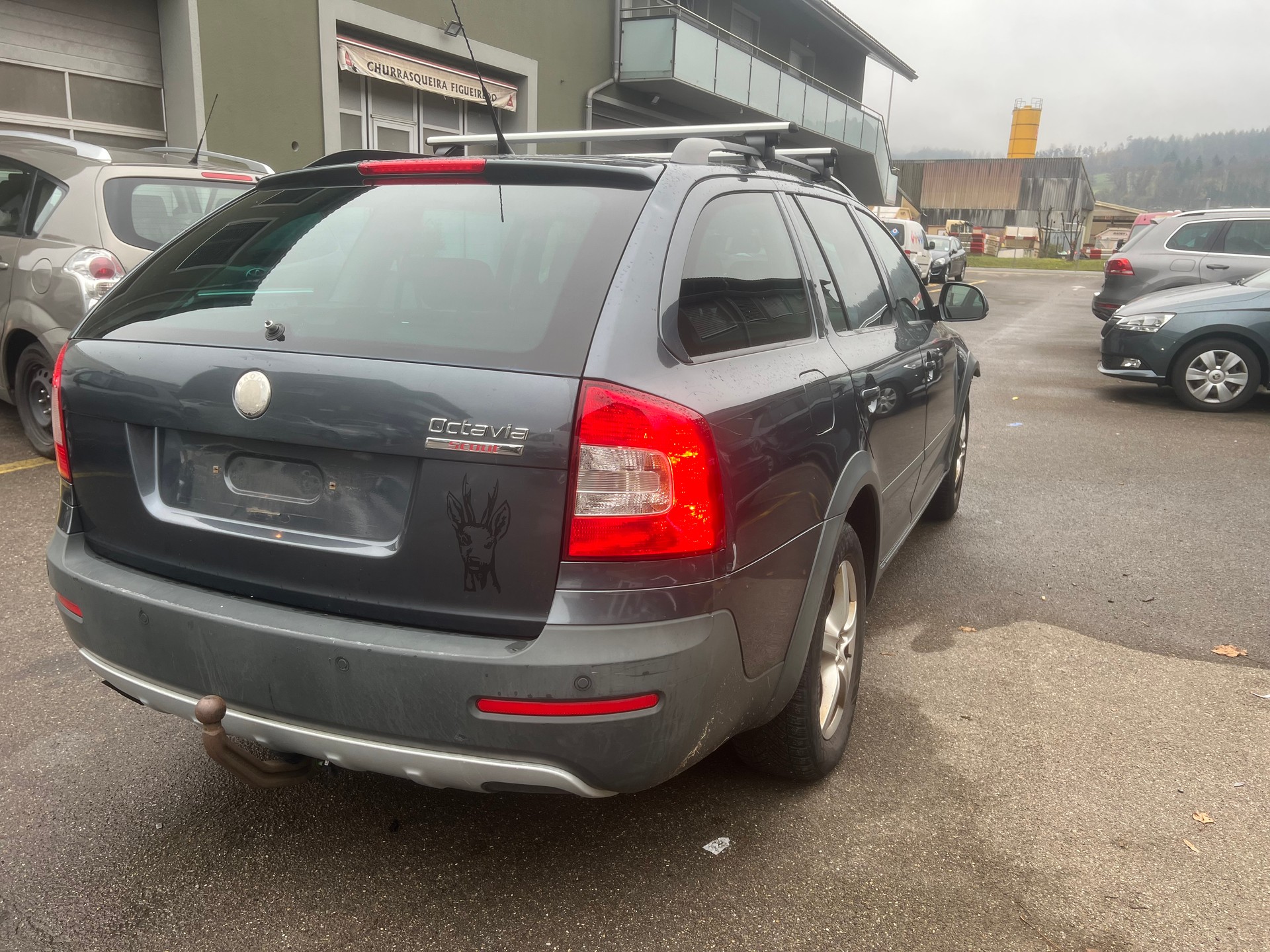 SKODA Octavia Combi 1.8 TSI Scout 4x4-image-3