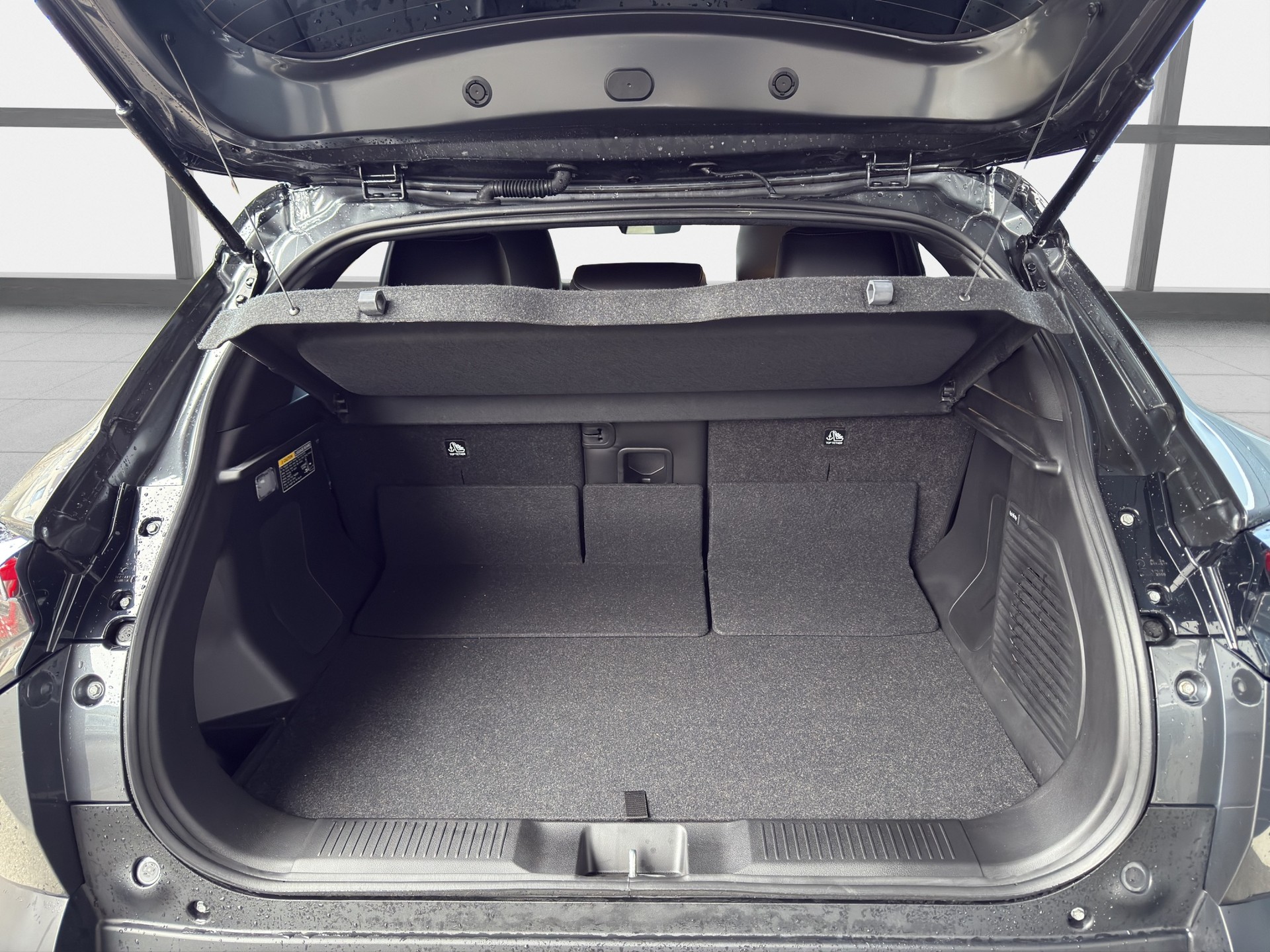 SUZUKI e-Vitara 61kWh Compact Top 4x4-image-10