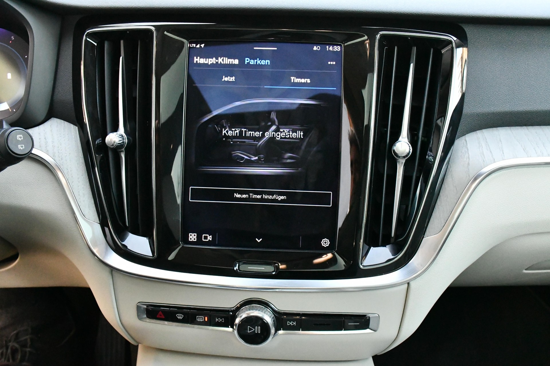 VOLVO V60 Cross Country AWD Ultim ACC*PAN*H&K*AHK*SBEL-image-19
