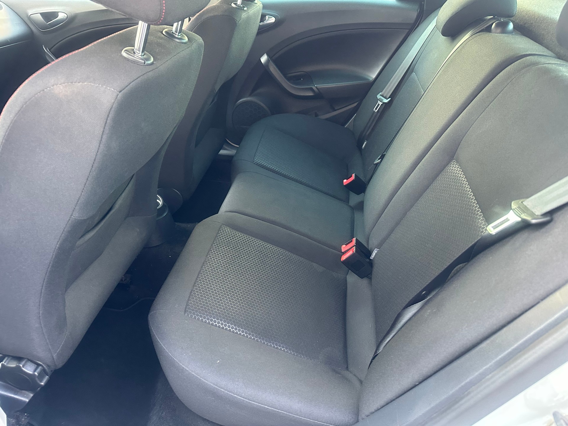 SEAT Ibiza ST 1.2 TSI FR Viva DSG-image-13