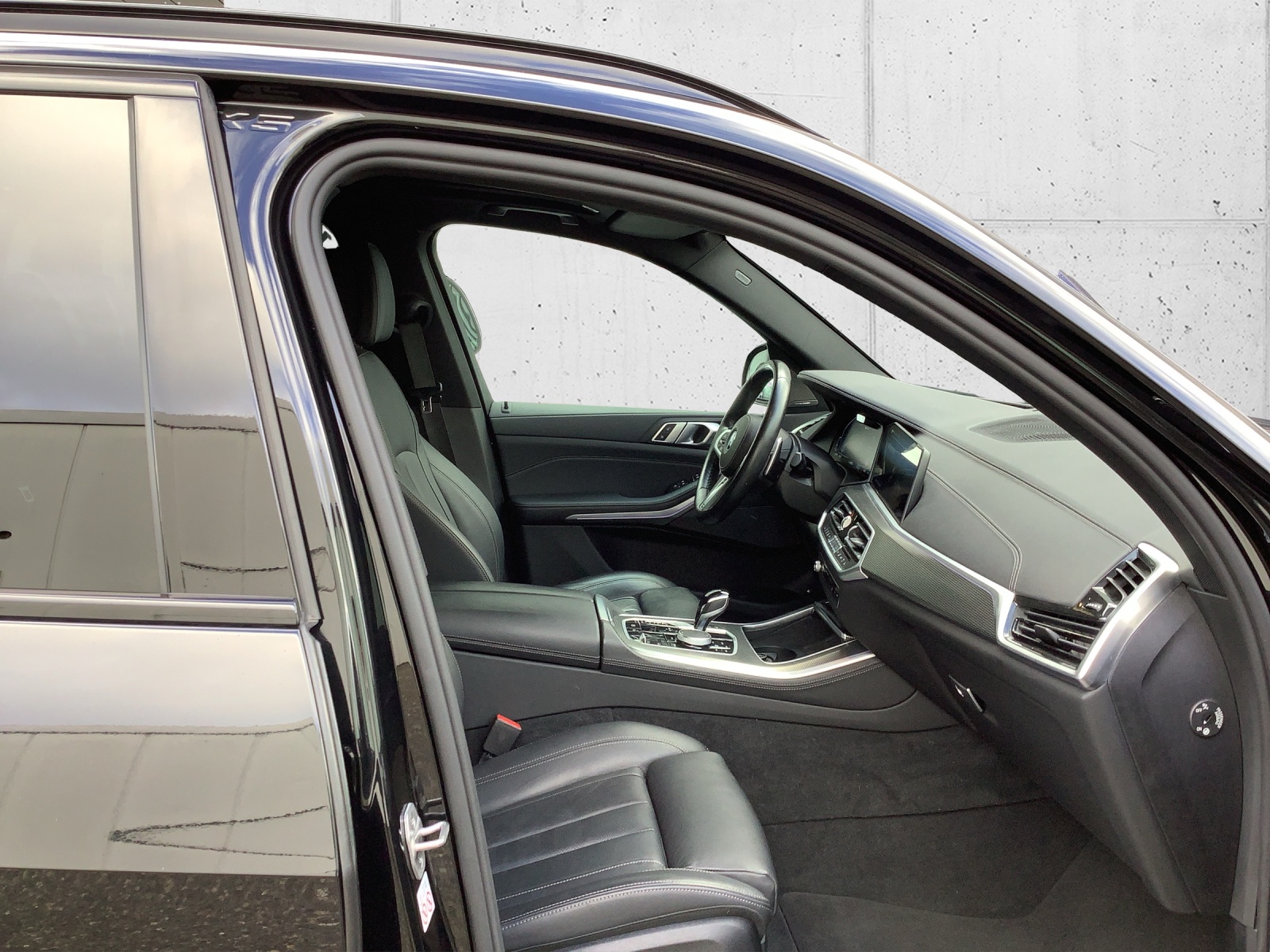 BMW X5 xDrive45e M Sport-image-18