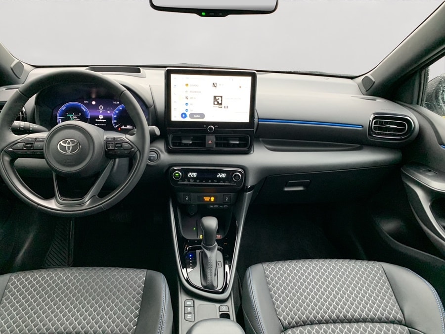 TOYOTA Yaris 1.5 Premium e-CVT-image-6
