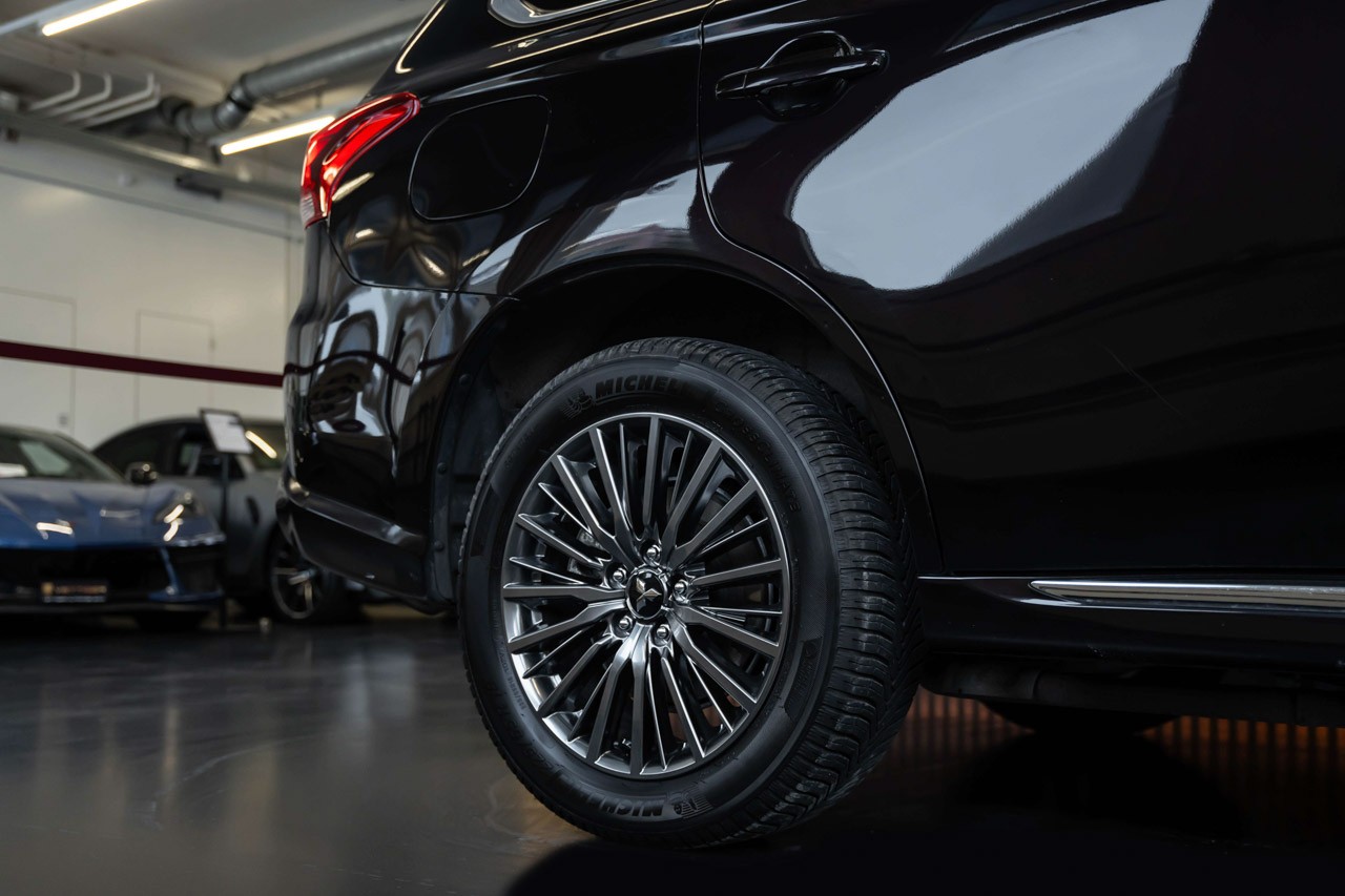 MITSUBISHI Outlander 2.4 PHEV Style 4WD Automatic-image-9