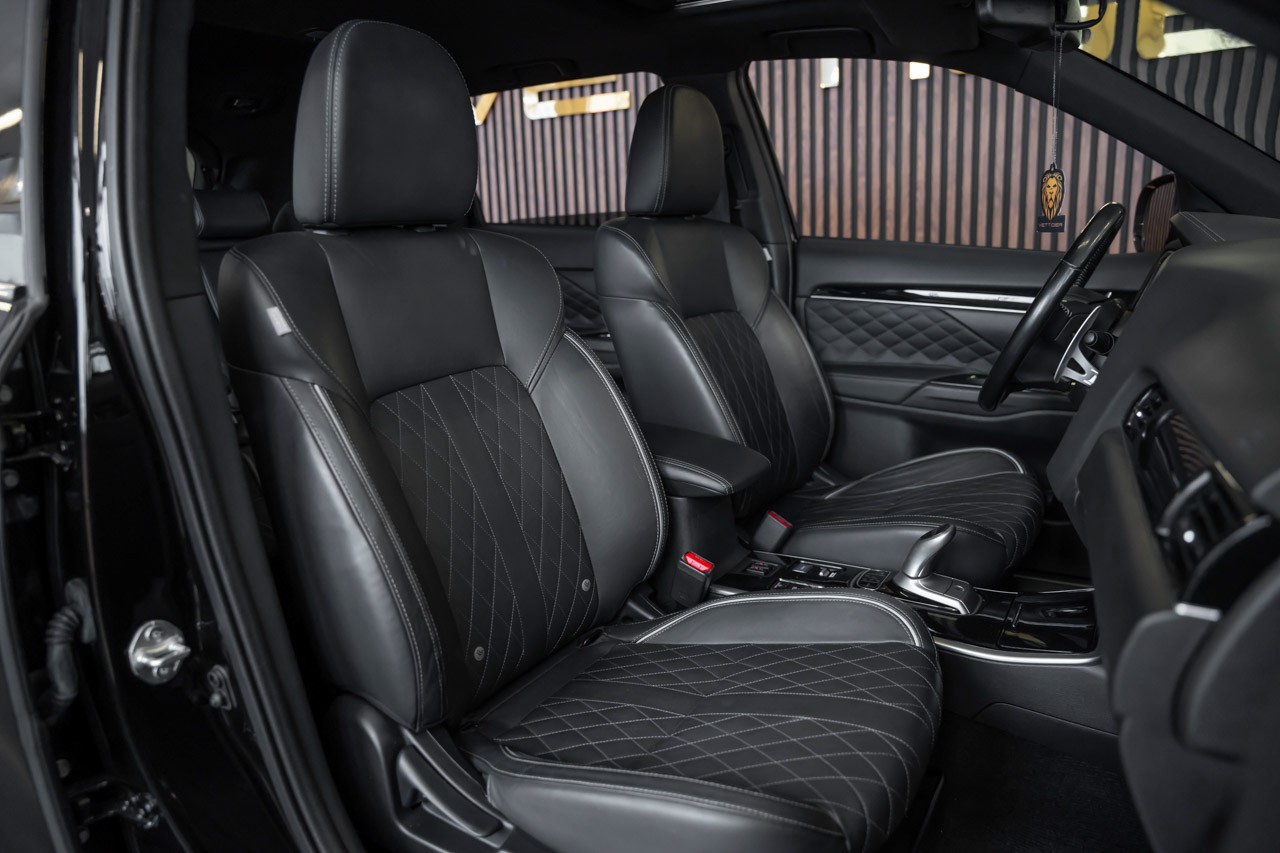 MITSUBISHI Outlander 2.4 PHEV Style 4WD Automatic-image-15