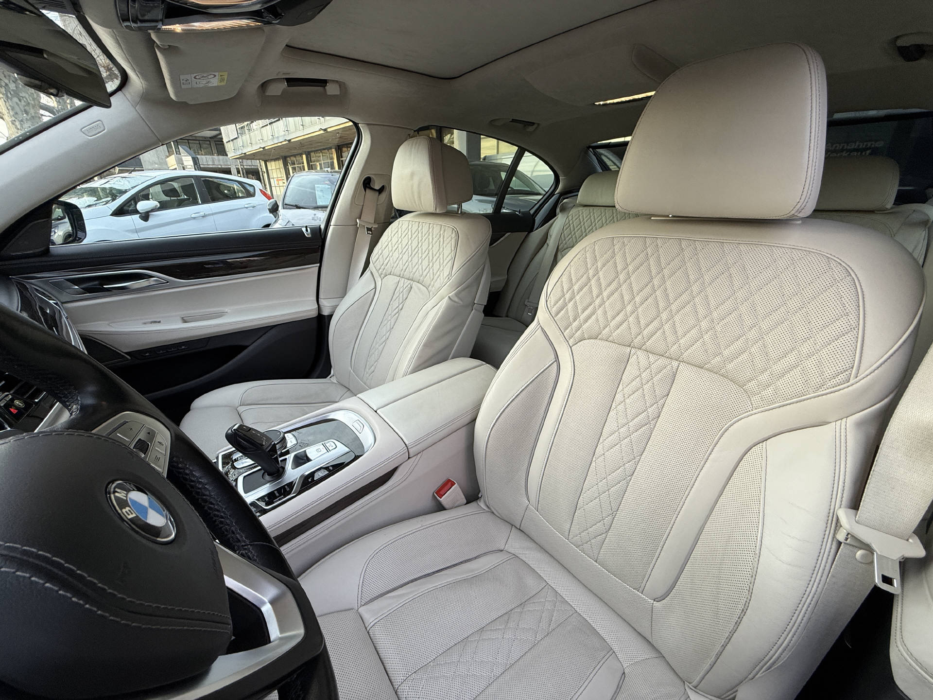 BMW 730d xDrive SAG-showroom-element-3