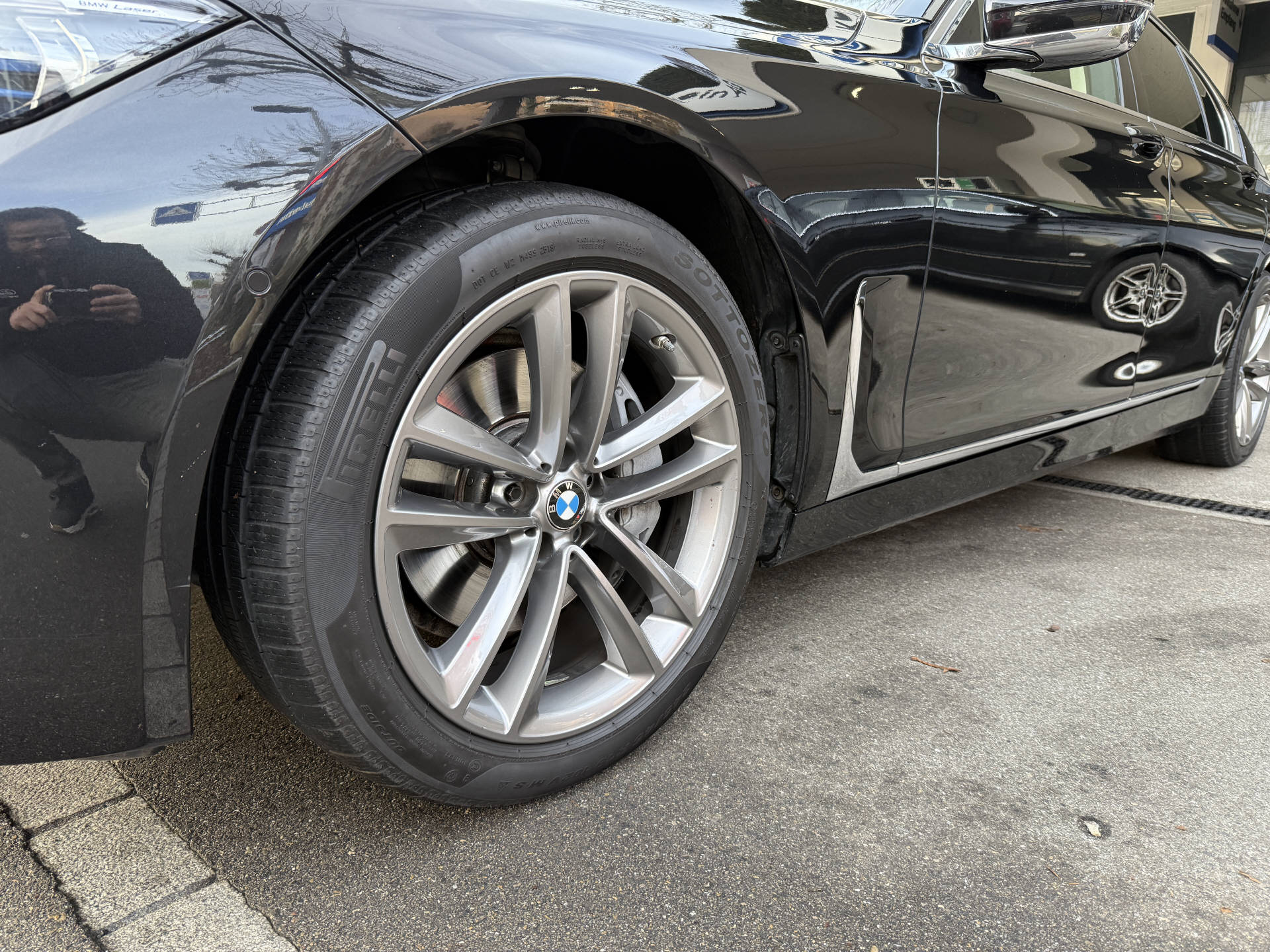 BMW 730d xDrive SAG-image-19