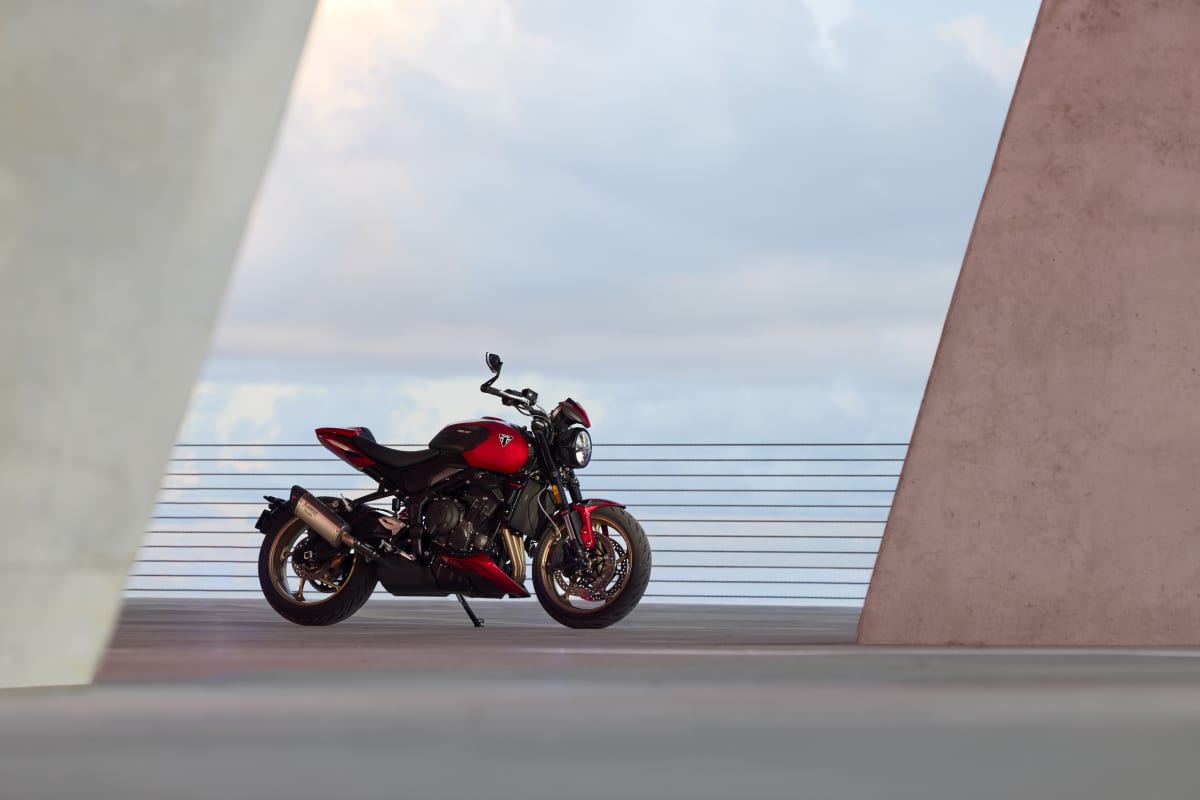TRIUMPH Trident 800-image-0