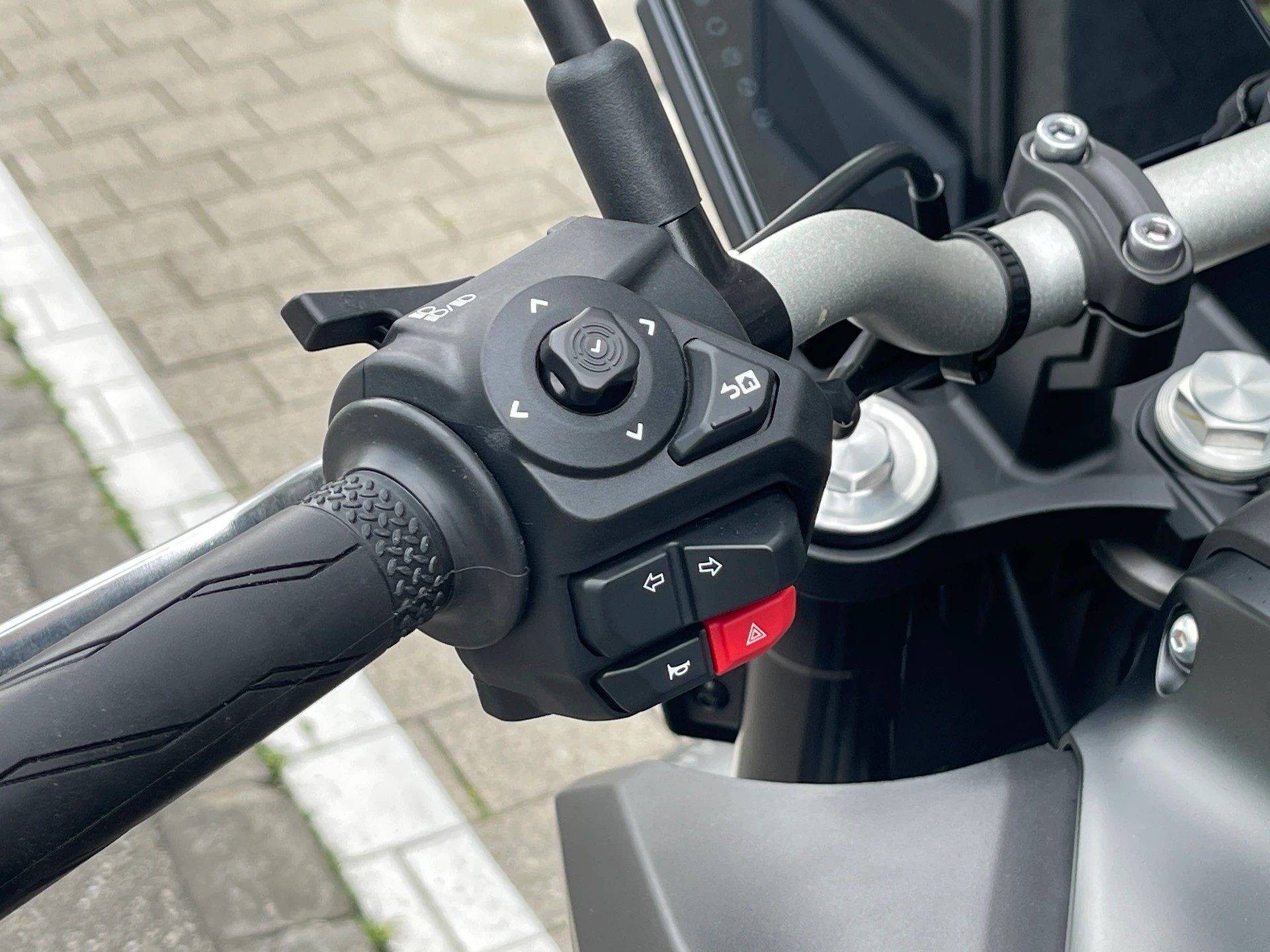 YAMAHA MT-07-image-9