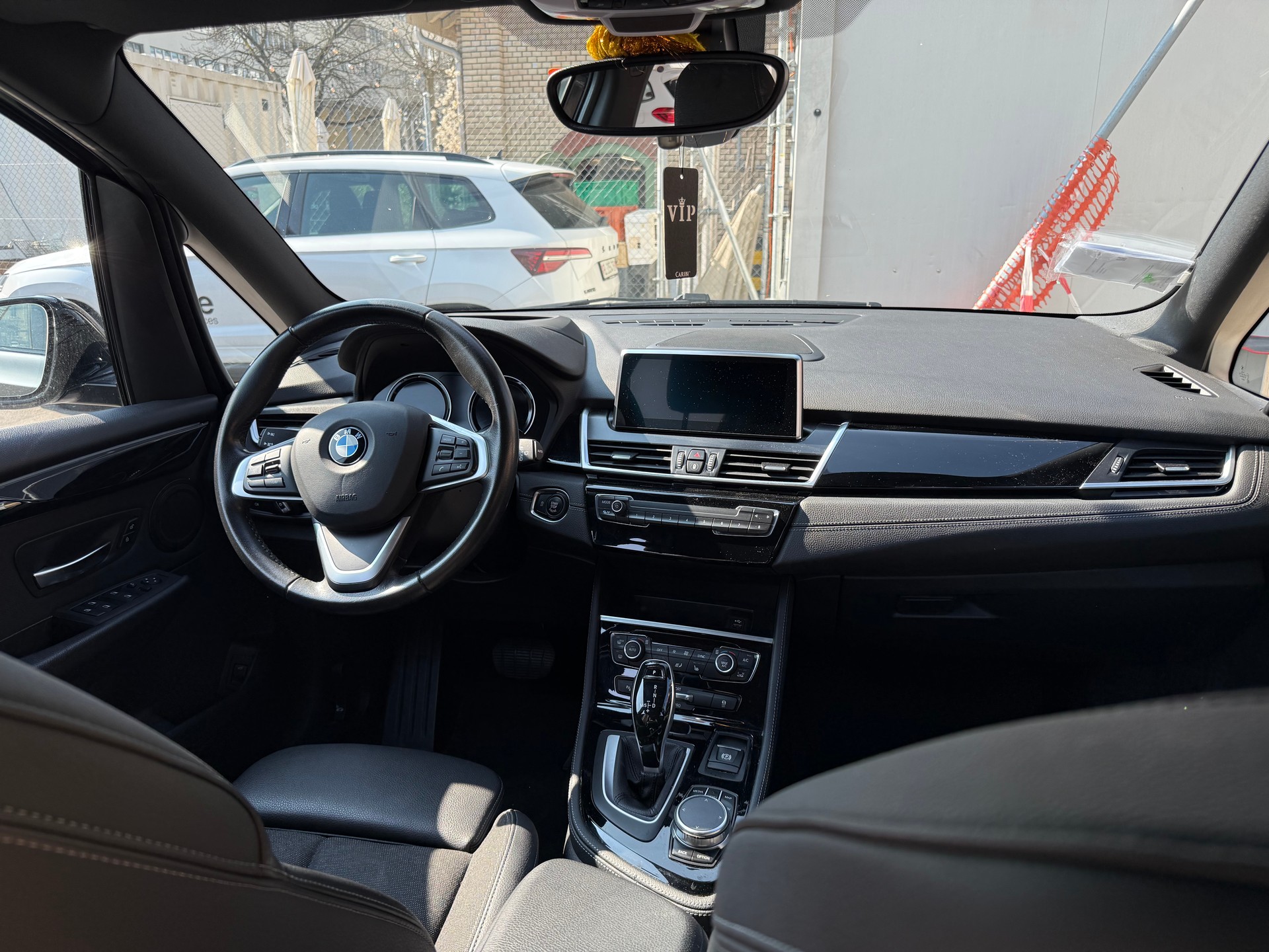 BMW 218 Gran Tourer-image-6