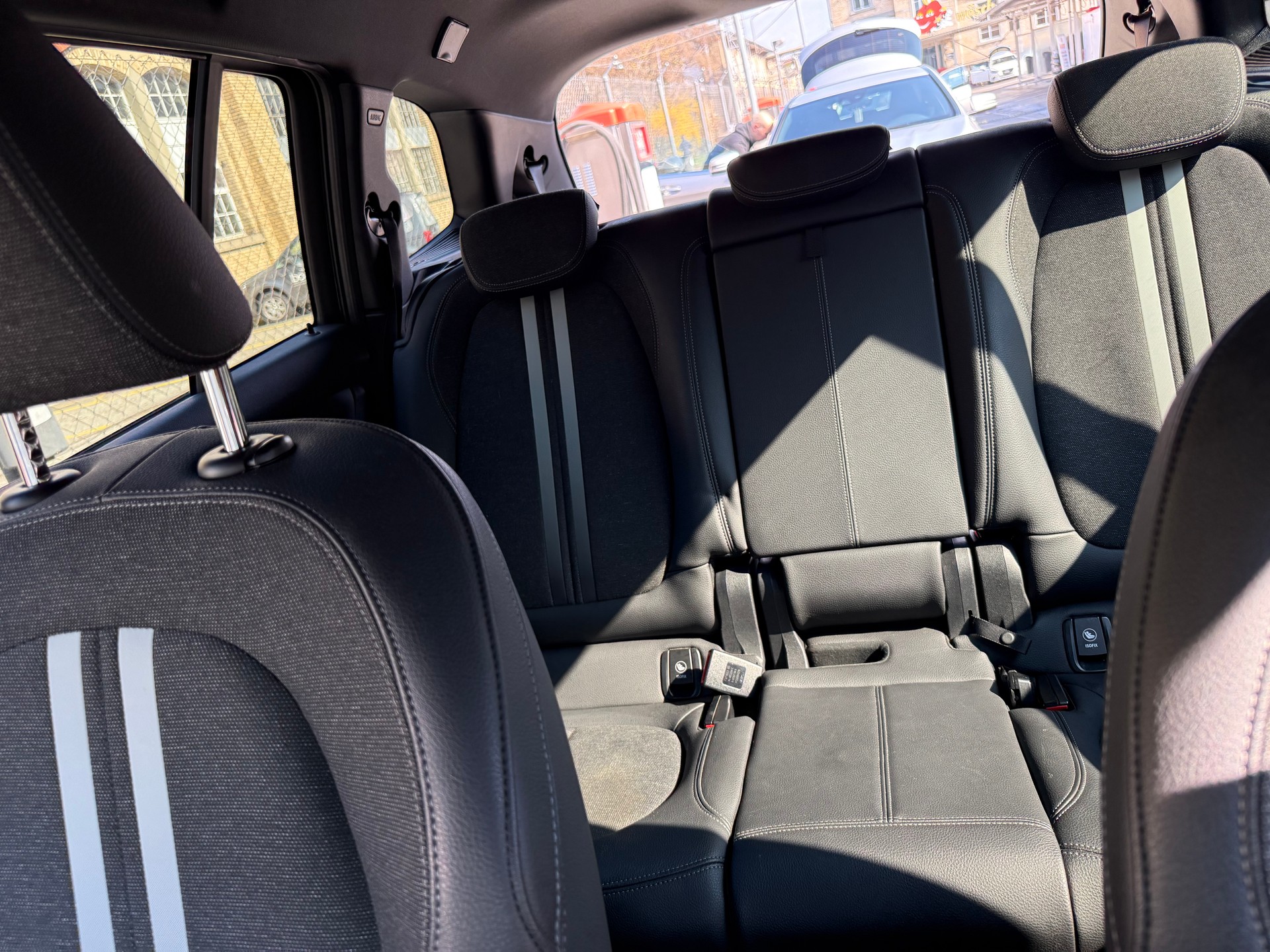 BMW 218 Gran Tourer-image-7