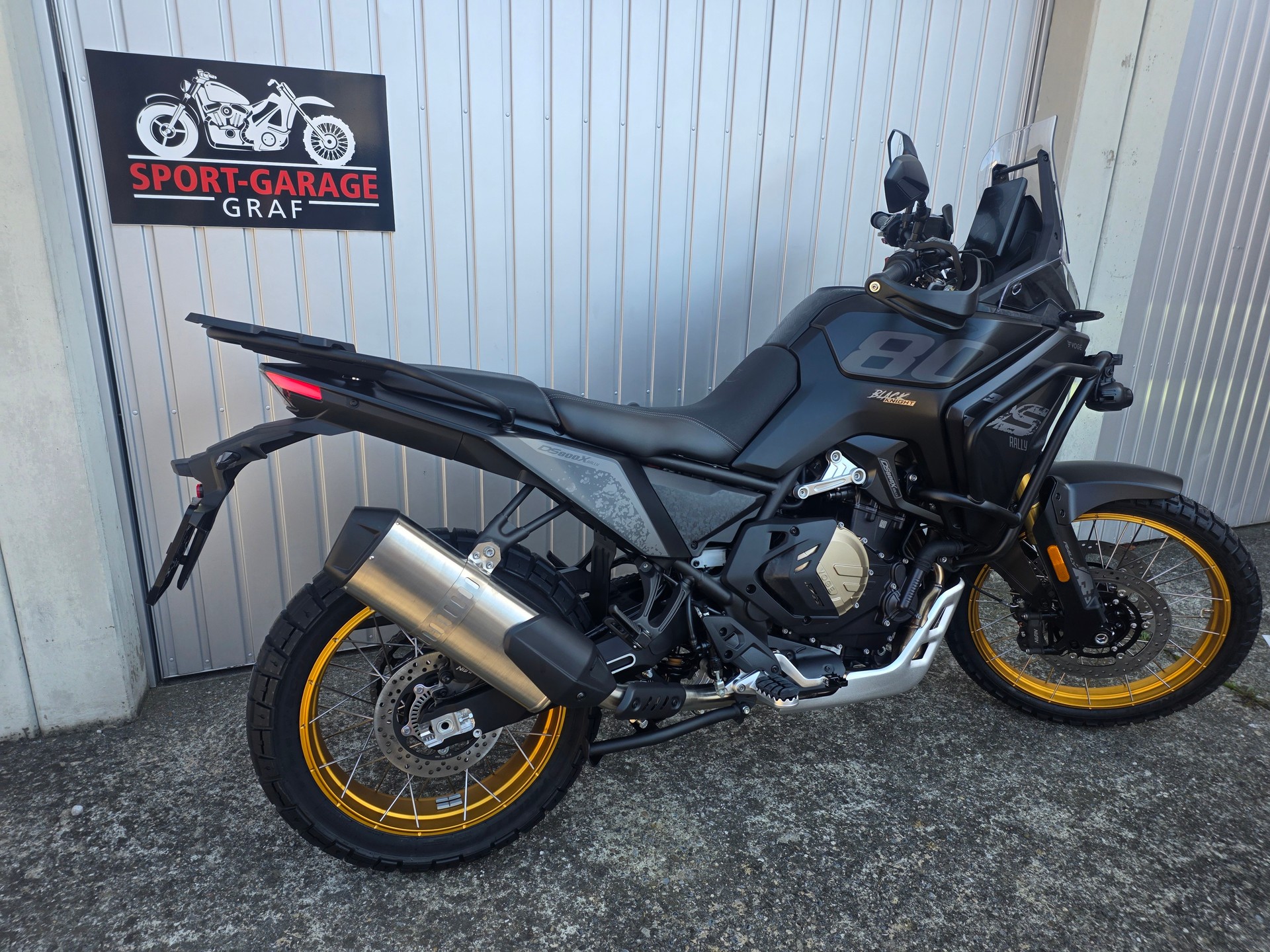VOGE Black Knight 800 DS Offen-showroom-element-3
