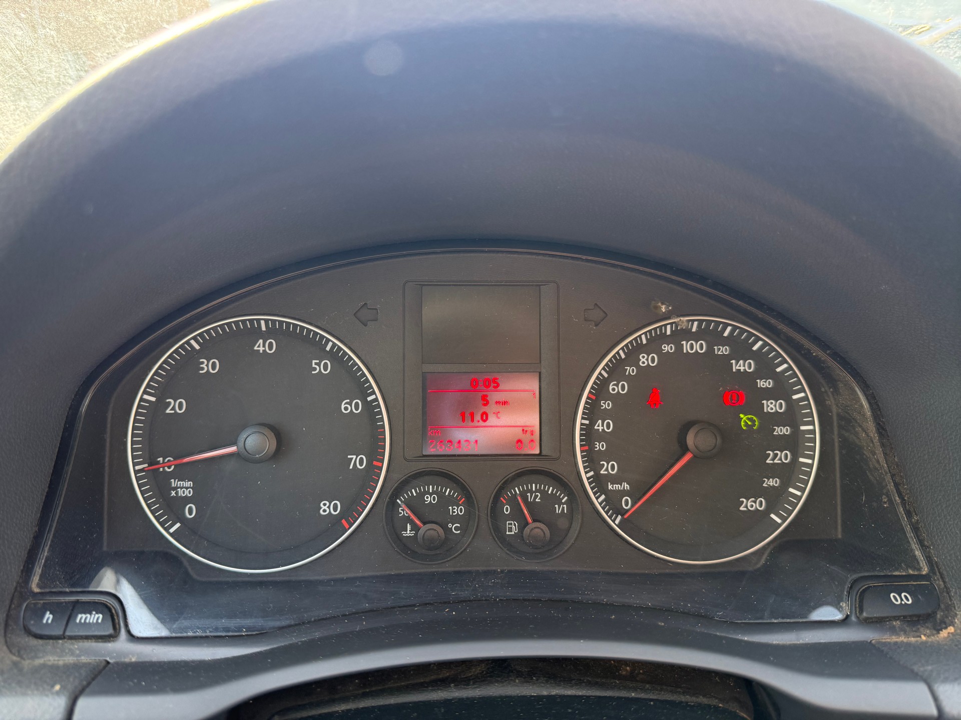 VW Golf 2.0 FSI Comfortline 4Motion-image-11