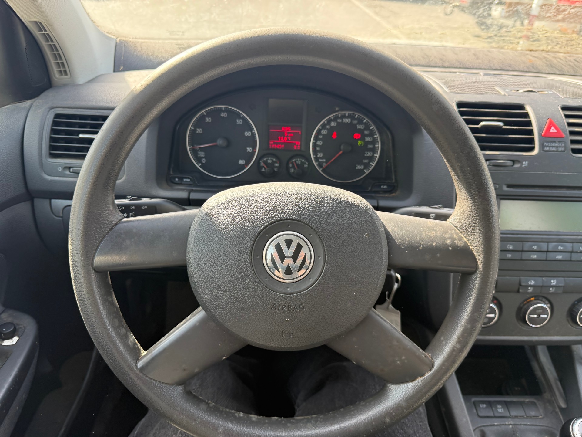 VW Golf 2.0 FSI Comfortline 4Motion-image-8
