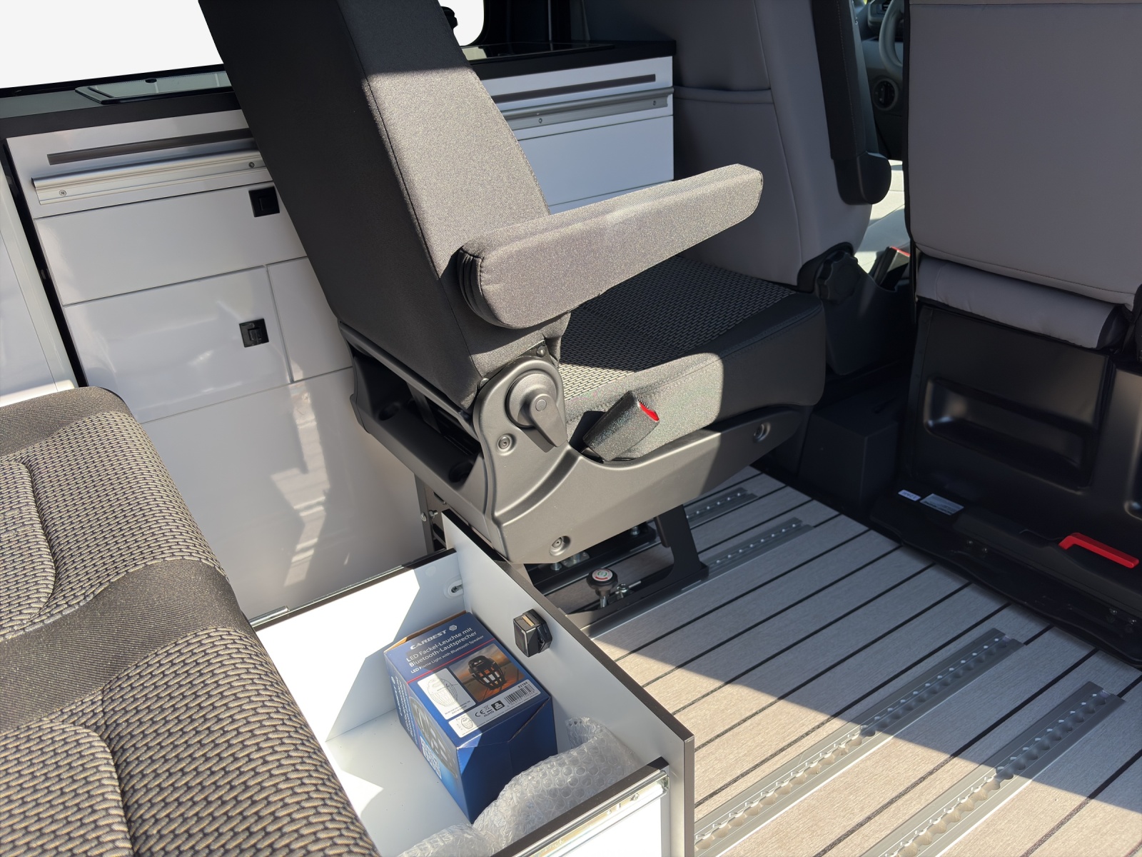 VW T6.1 2.0 TDI Envia Pure DSG-image-15