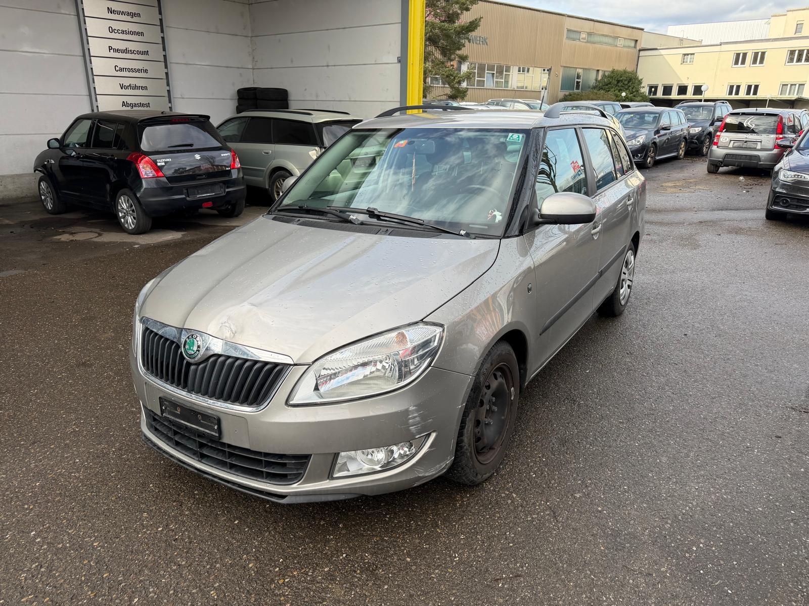SKODA Fabia 1.2 TSI Ambiente-showroom-element-1