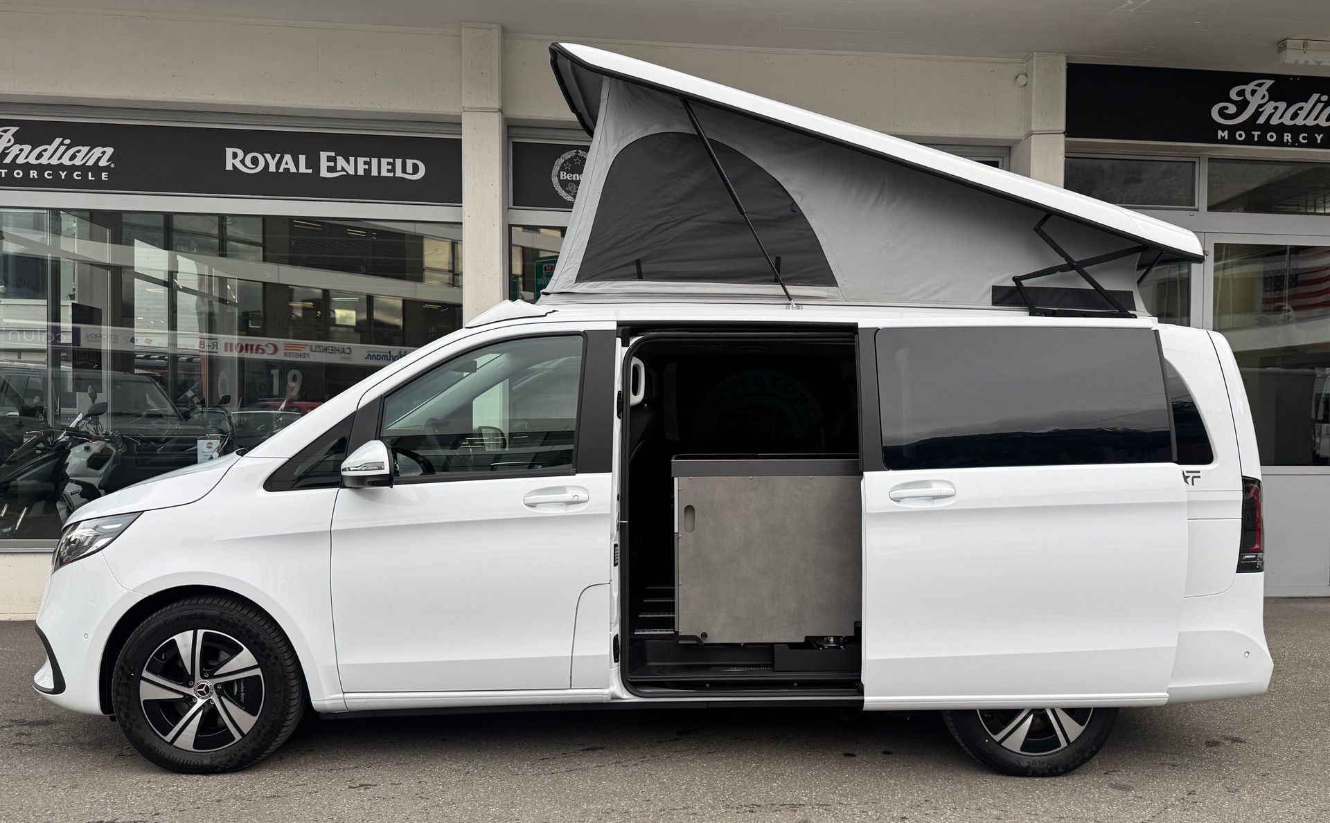 PÖSSL MERCEDES-BENZ Campstar V250 d lang 4matic-showroom-element-3